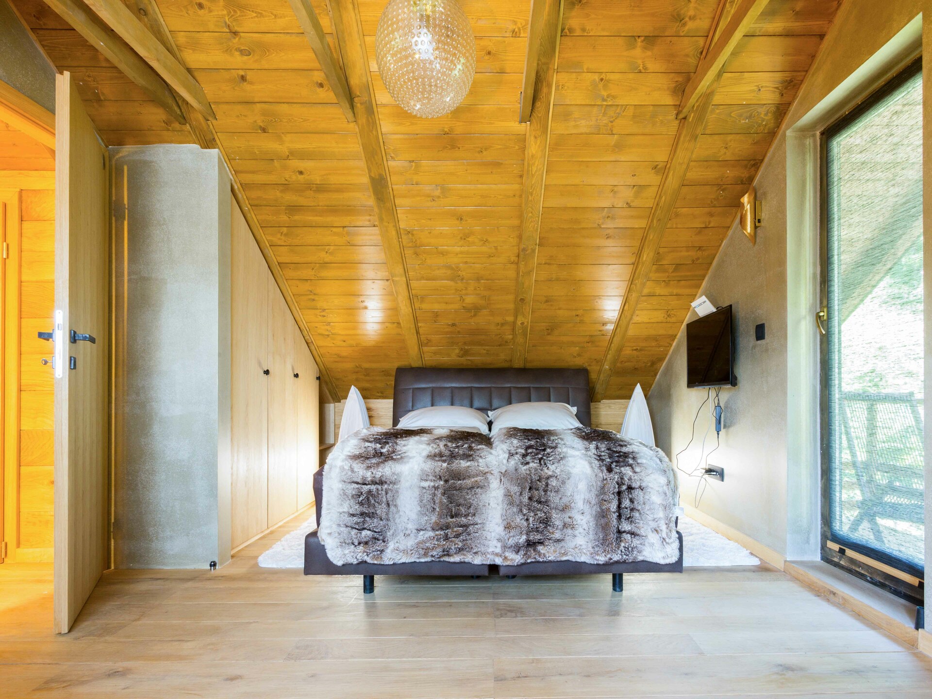 Vrijstaand huis aan de Kupa met sauna en bubbelbad in Lasinja - foto 8