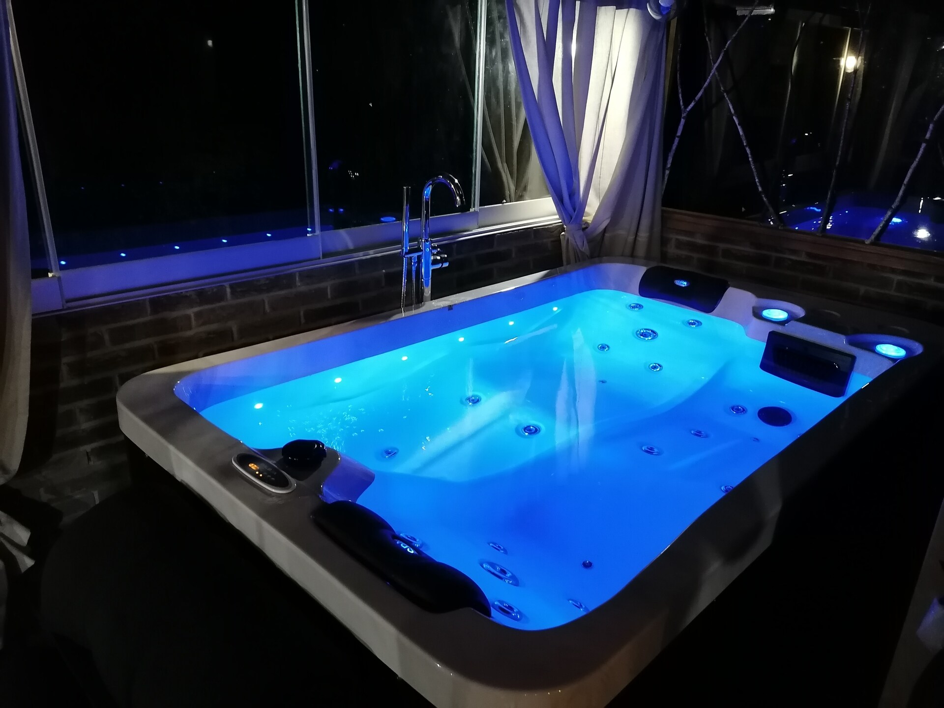 Vrijstaand huis aan de Kupa met sauna en bubbelbad in Lasinja - foto 7