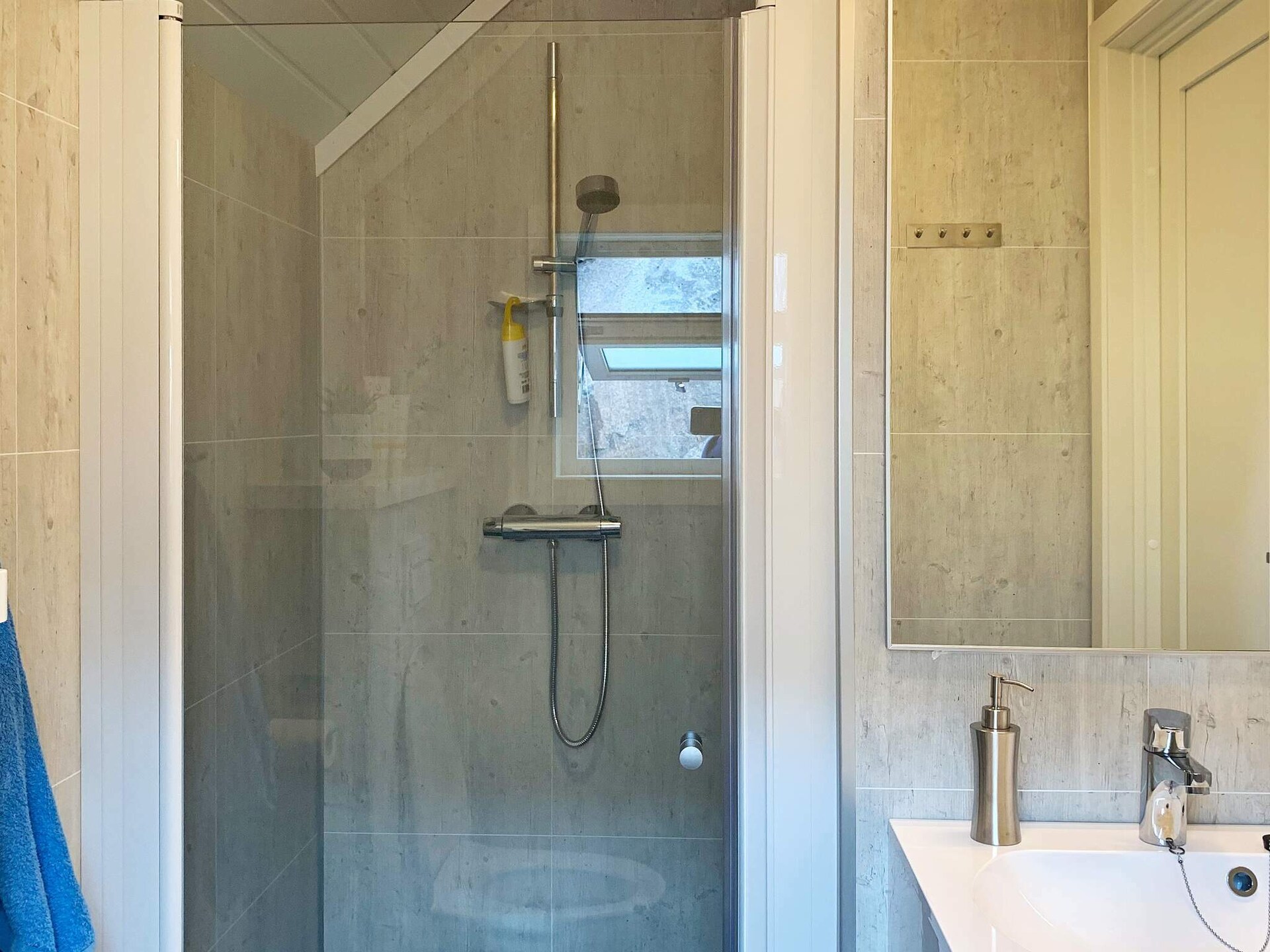 8-persoons vakantiehuis in maritieme rorbustijl in Urangsvåg - foto 21