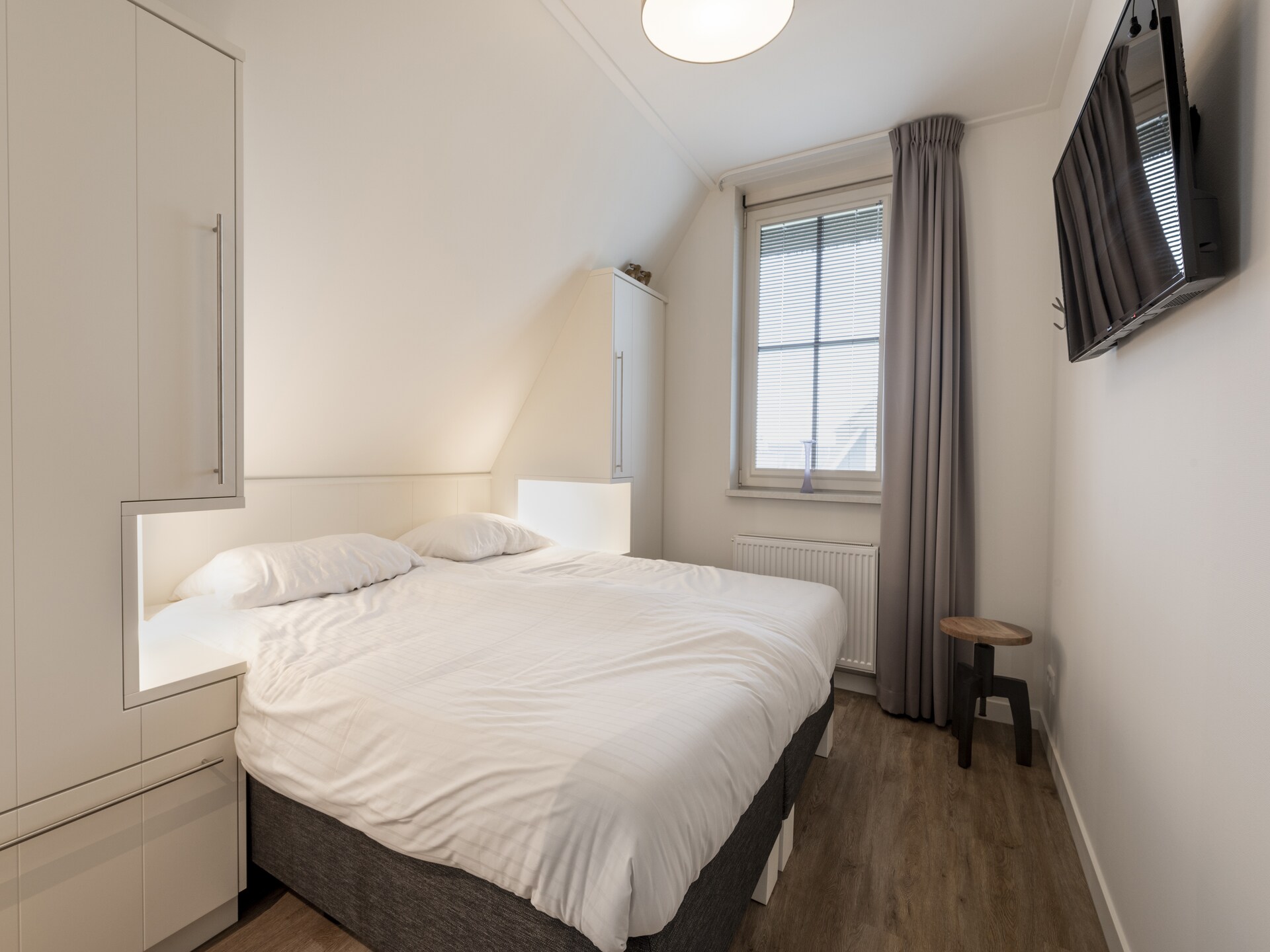 Friese Meren Villa's 7: Luxe watervilla met privé-terras en bootligplaats - foto 11