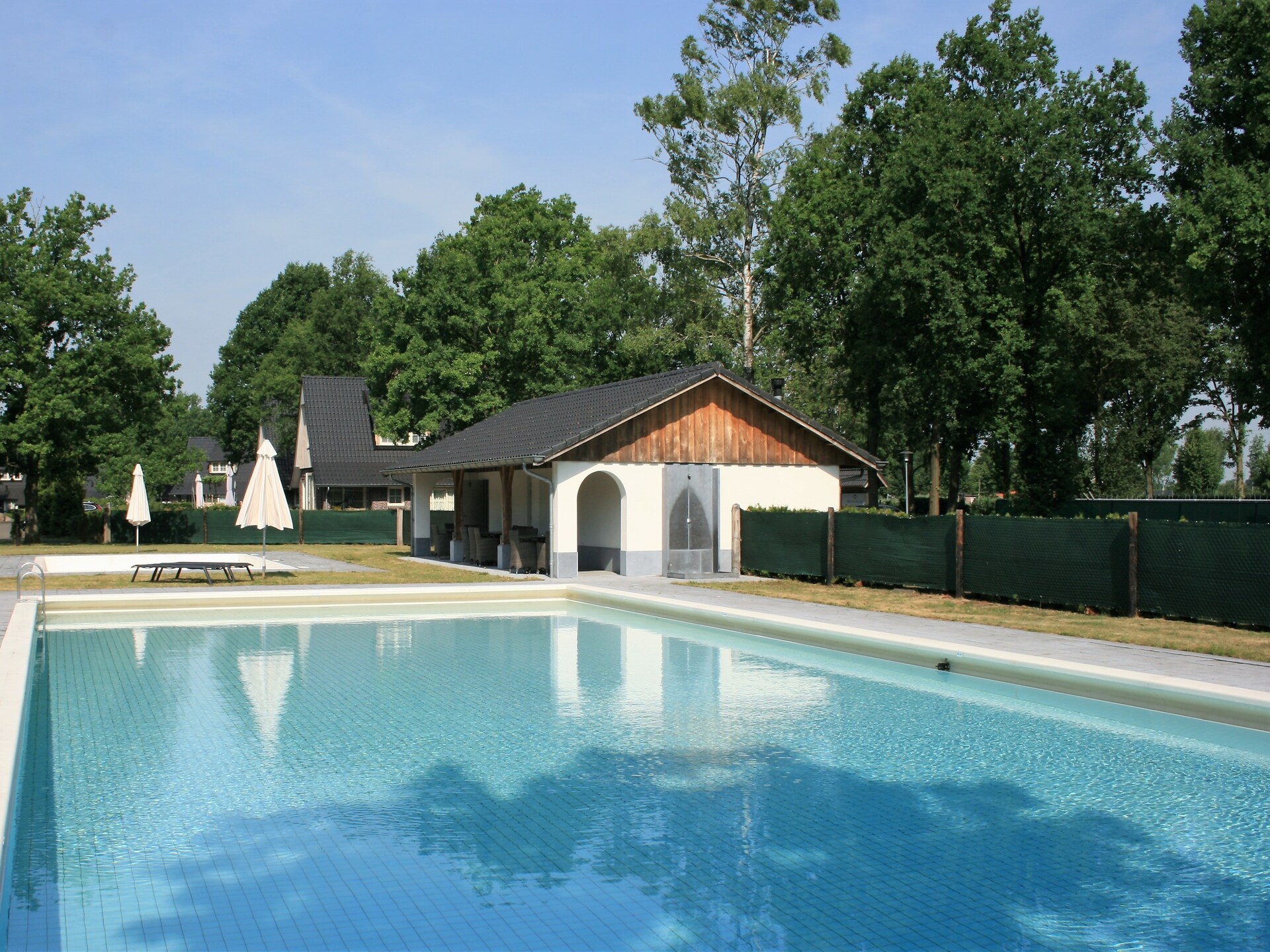 Luxe wellnessvilla met sauna en jacuzzi in Hellendoorn - foto 24