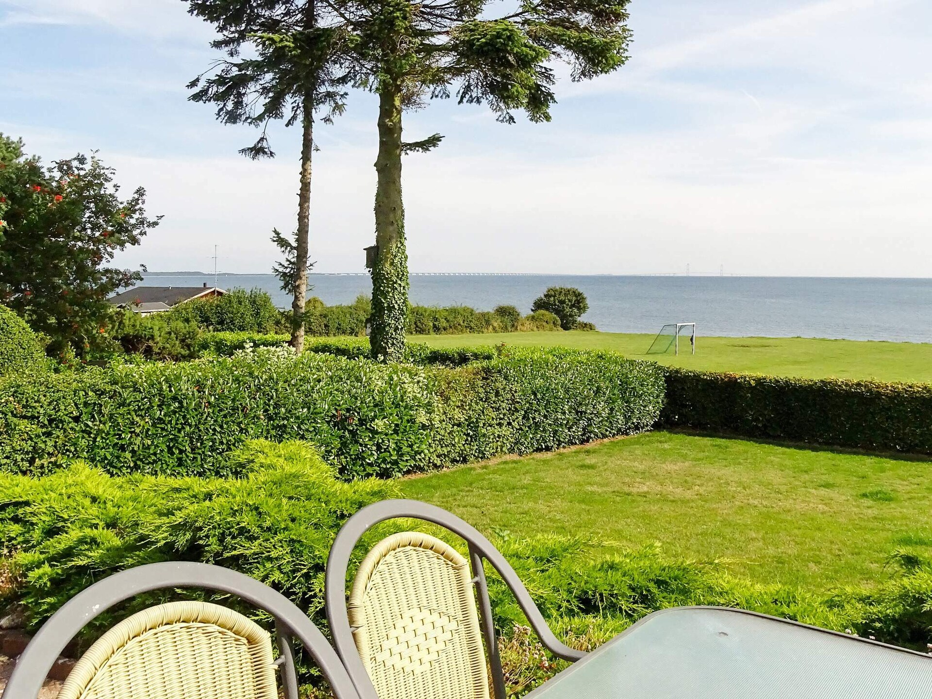 Vrijstaand vakantiehuis direct aan zee bij Frørup met panoramisch uitzicht - foto 28