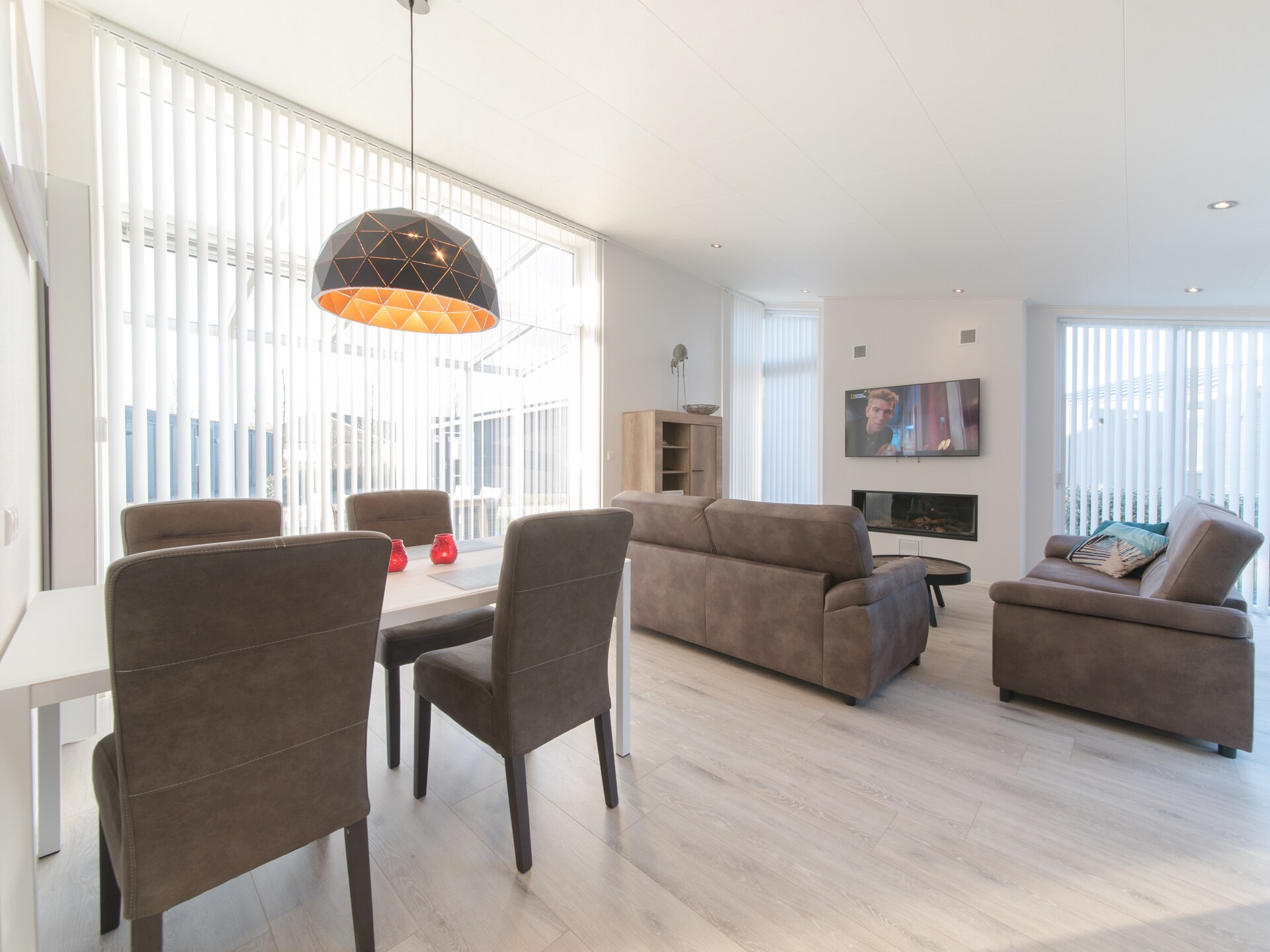 Modern vakantiehuis aan bosrand in Wemeldinge met wellnessfaciliteiten - foto 11
