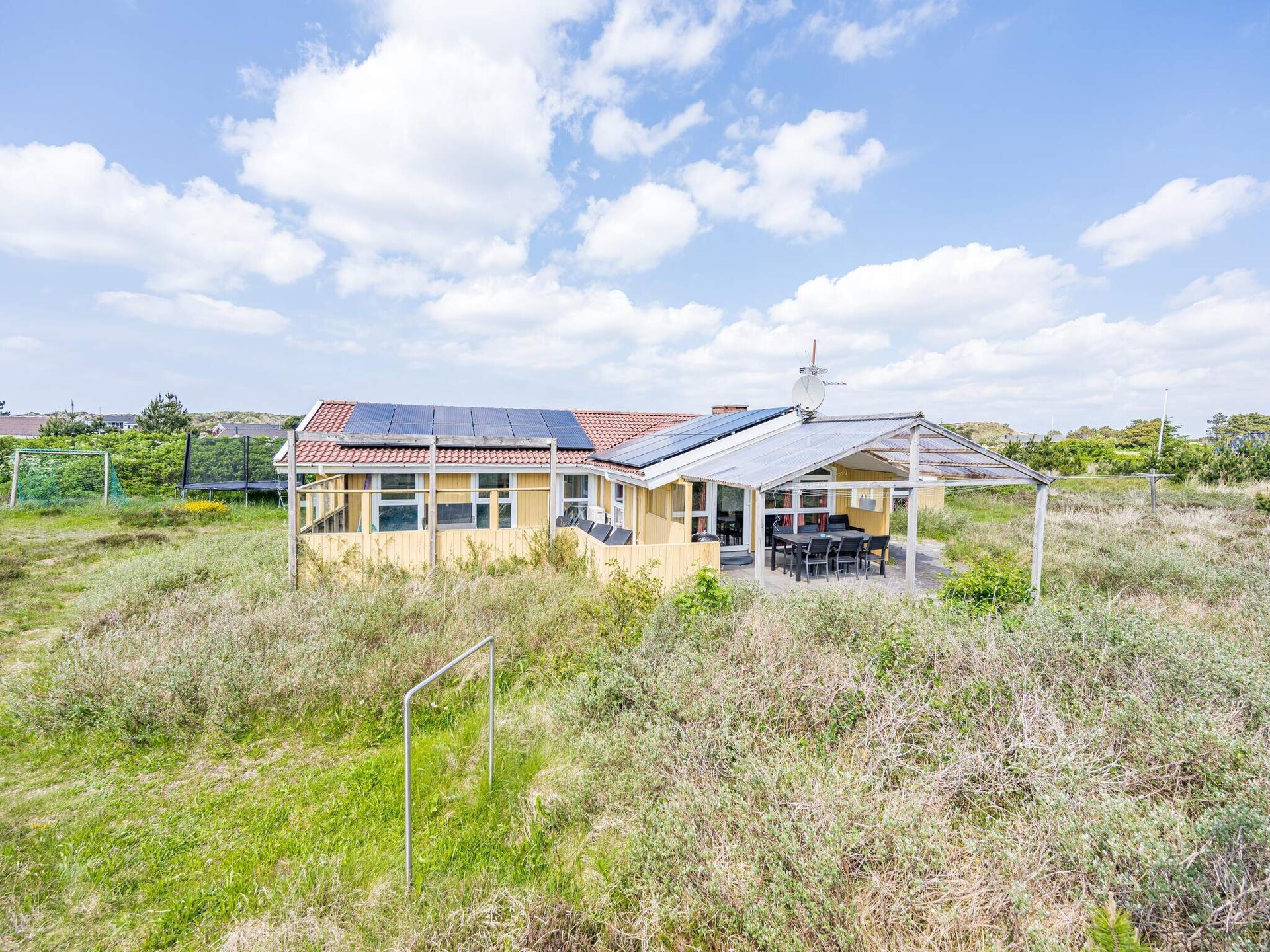 Op 900 m van het strand: ruim vakantiehuis in Henne met zwembad - foto 5
