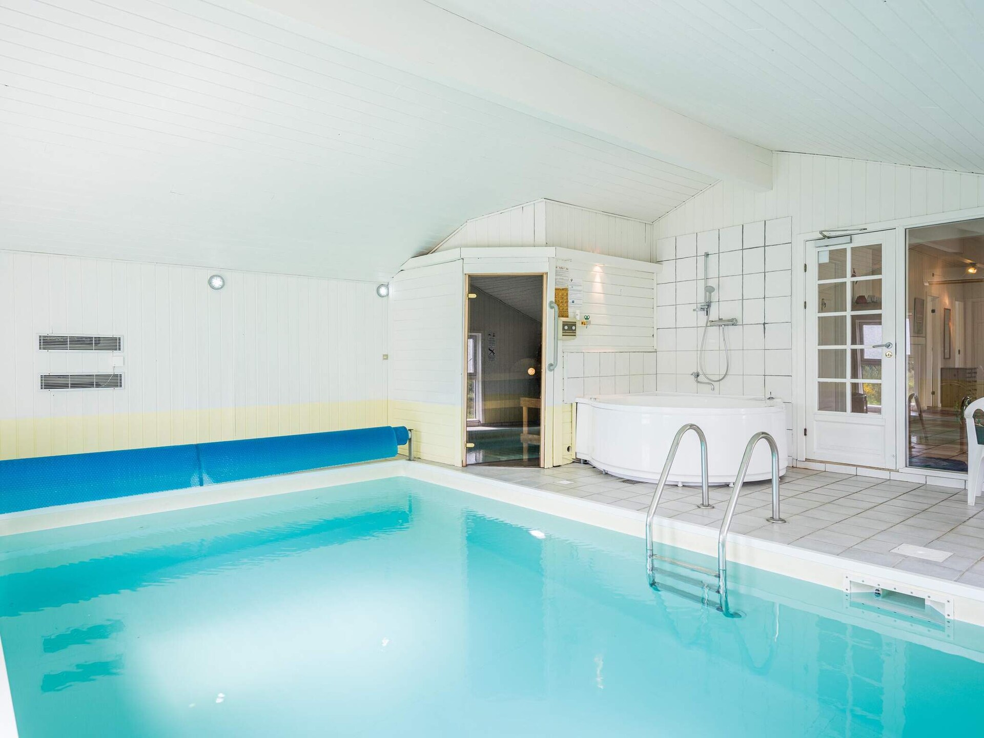 Op 900 m van het strand: ruim vakantiehuis in Henne met zwembad - foto 16