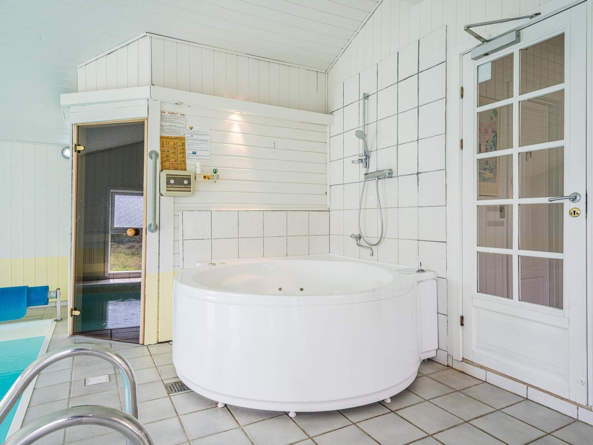 Op 900 m van het strand: ruim vakantiehuis in Henne met zwembad - foto 18