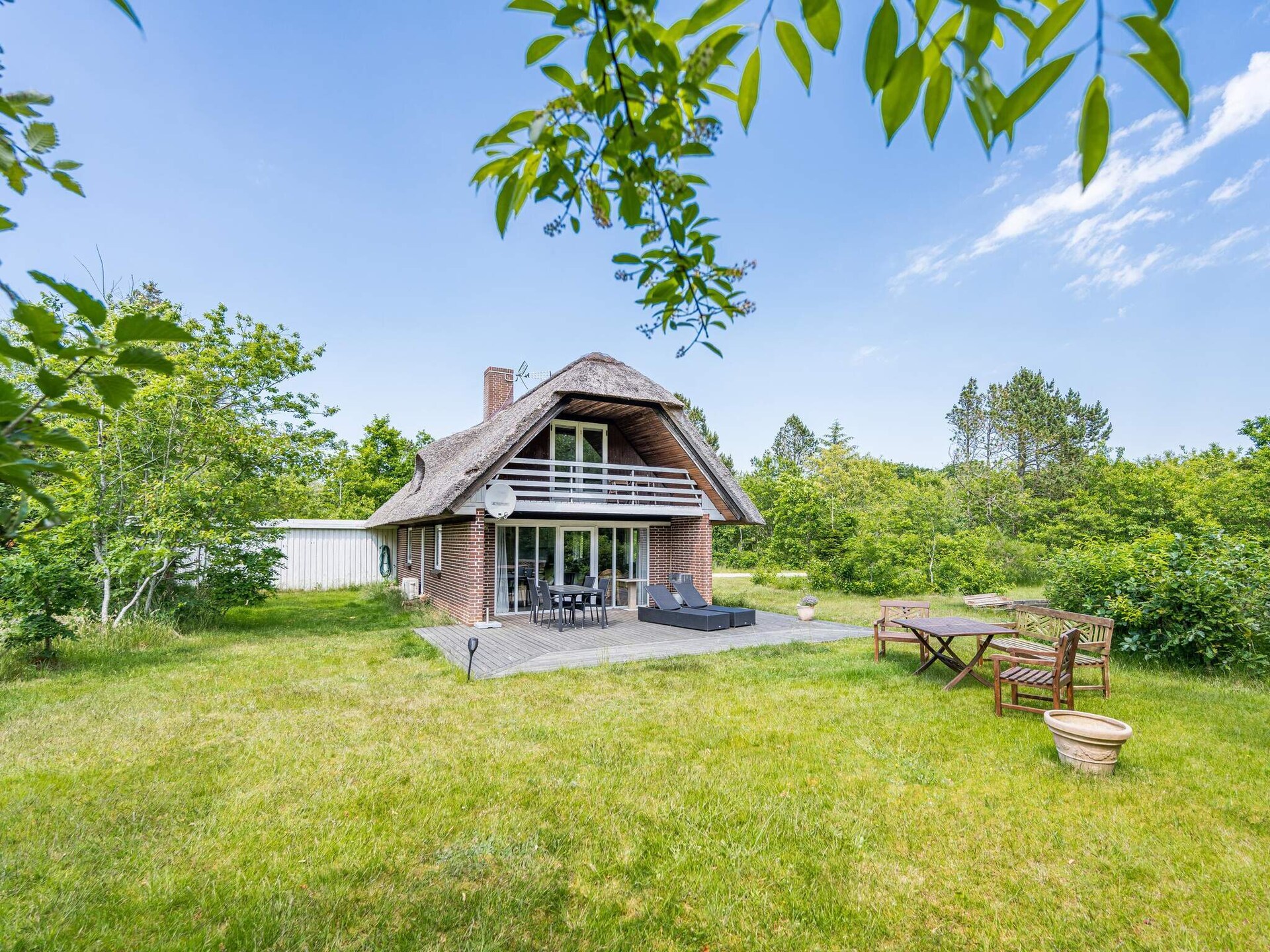 Vrijstaand vakantiehuis voor 6 personen op een rustig natuurperceel bij Henne Strand - foto 4
