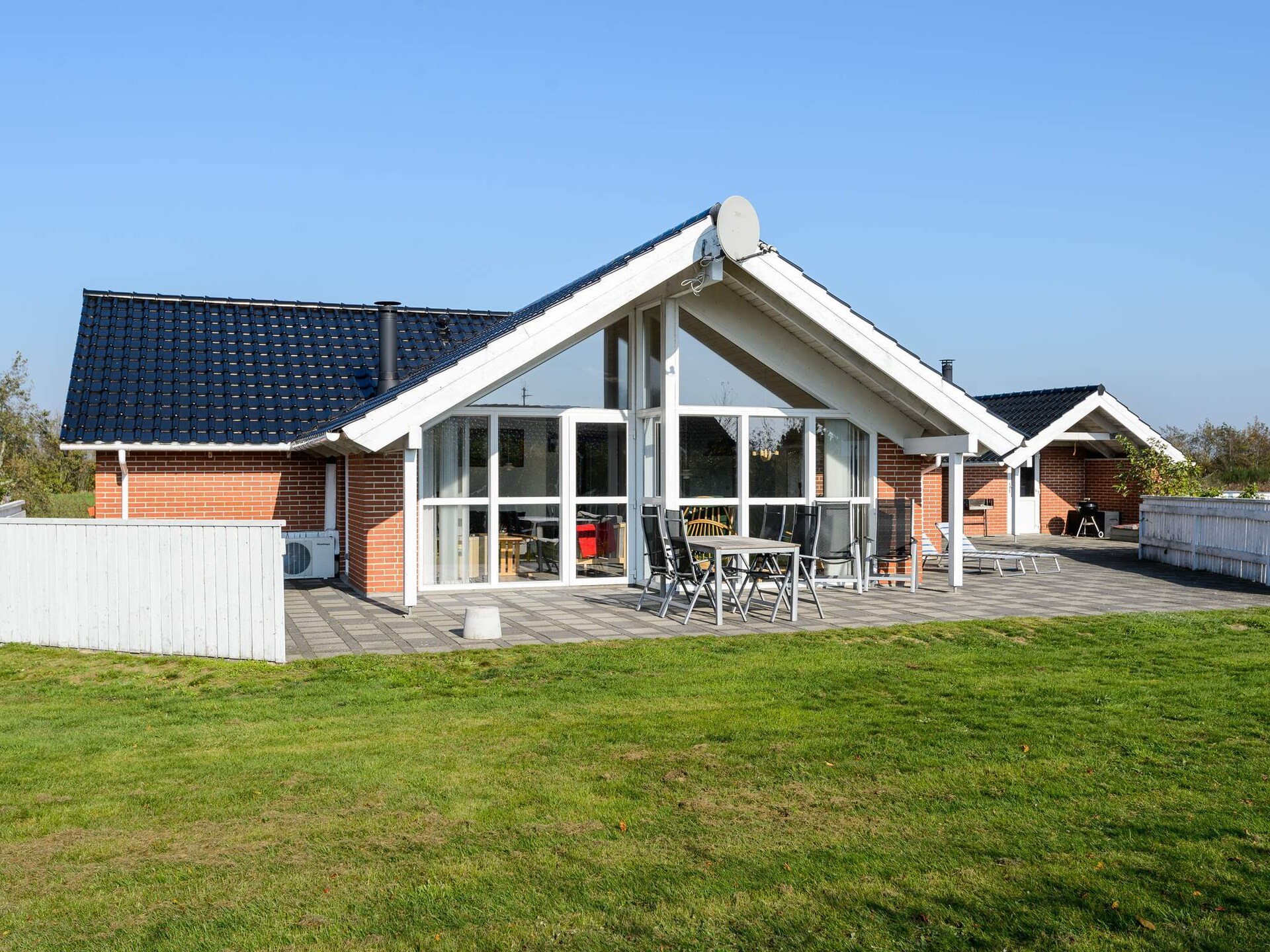 Ruim stenen vakantiehuis bij Tarm met whirlpool, sauna en grote tuin - foto 3