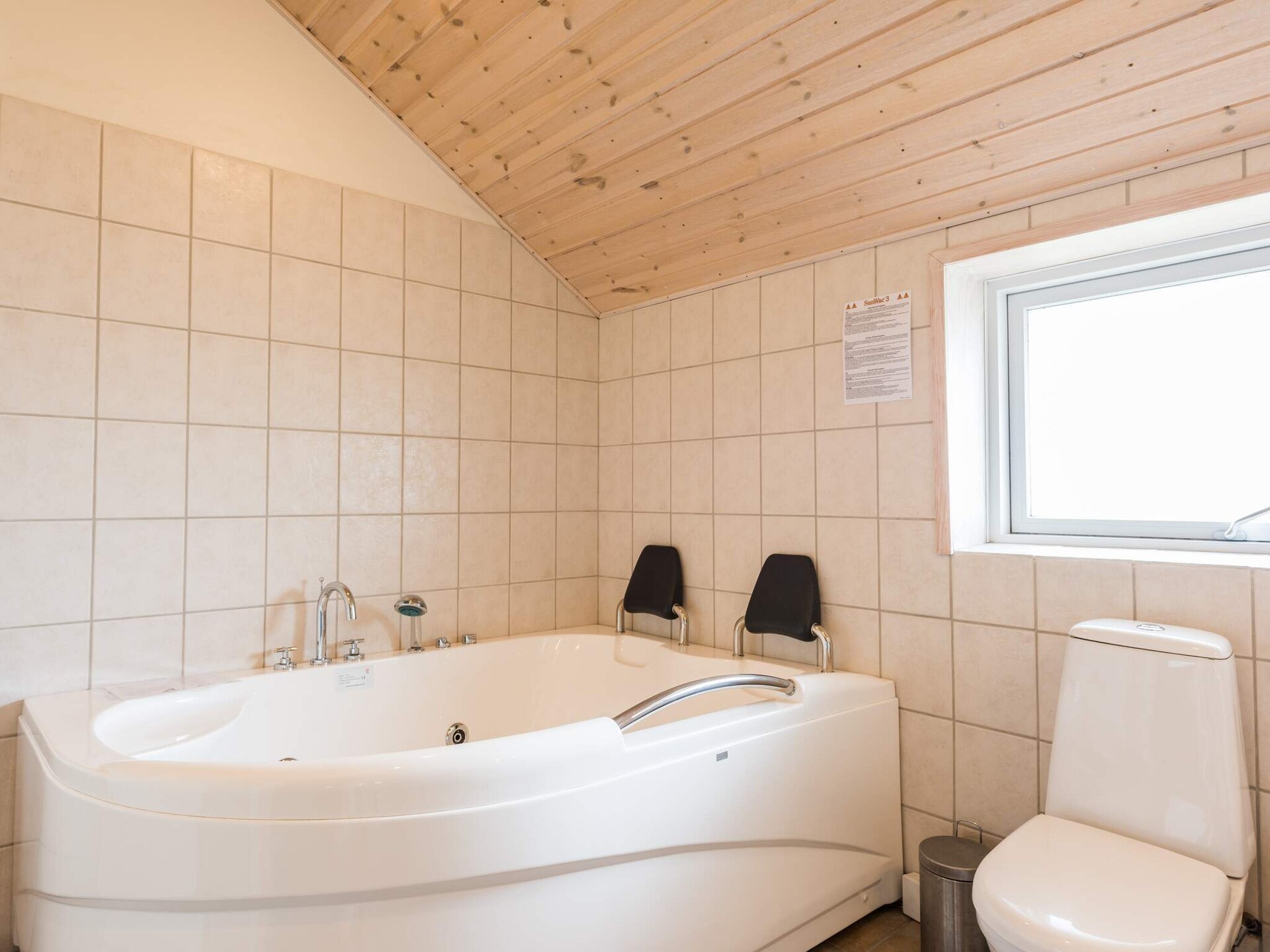 Ruim stenen vakantiehuis bij Tarm met whirlpool, sauna en grote tuin - foto 13
