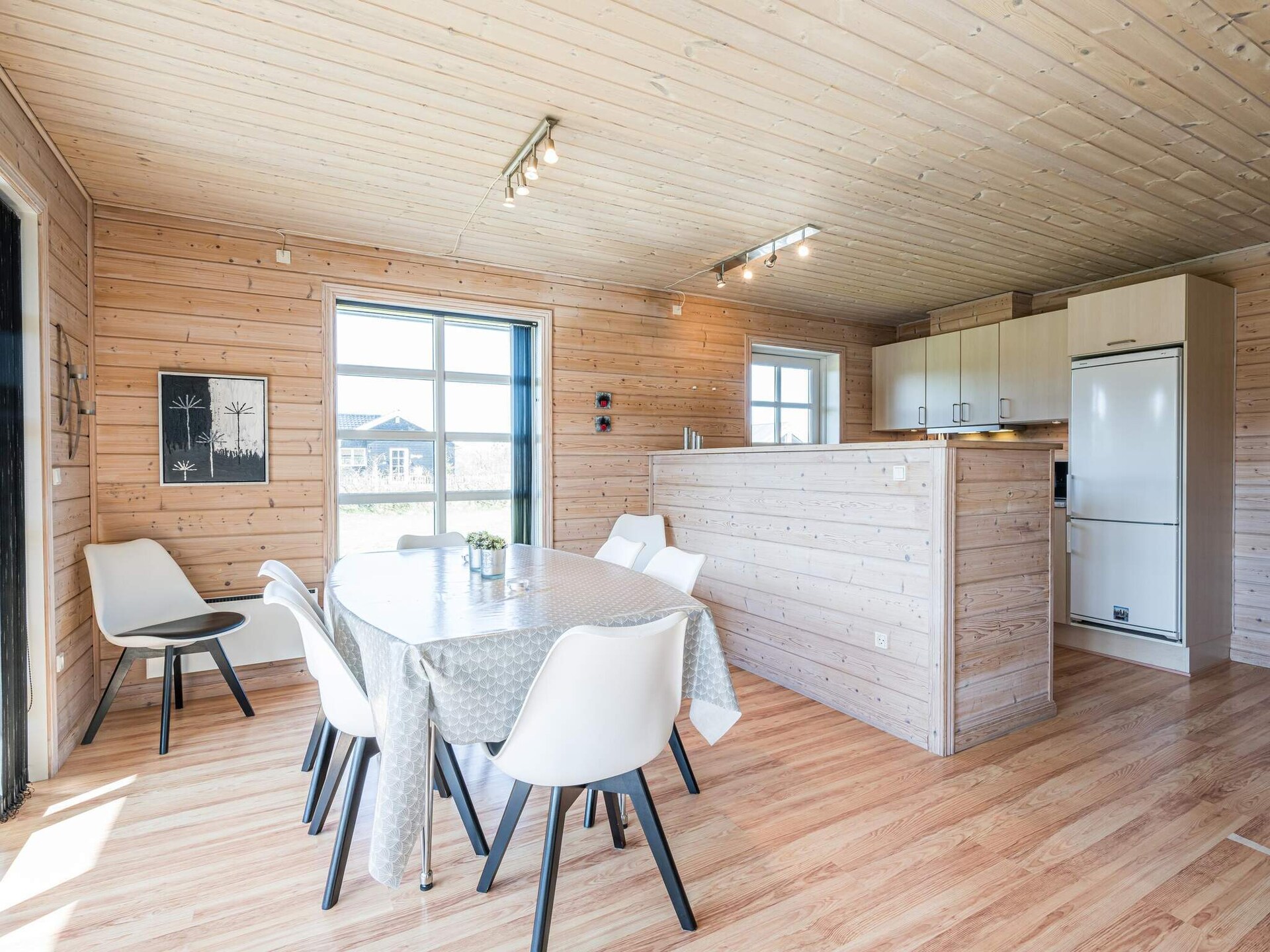 Licht houten vakantiehuis op 700 meter van strand in Tarm - foto 20