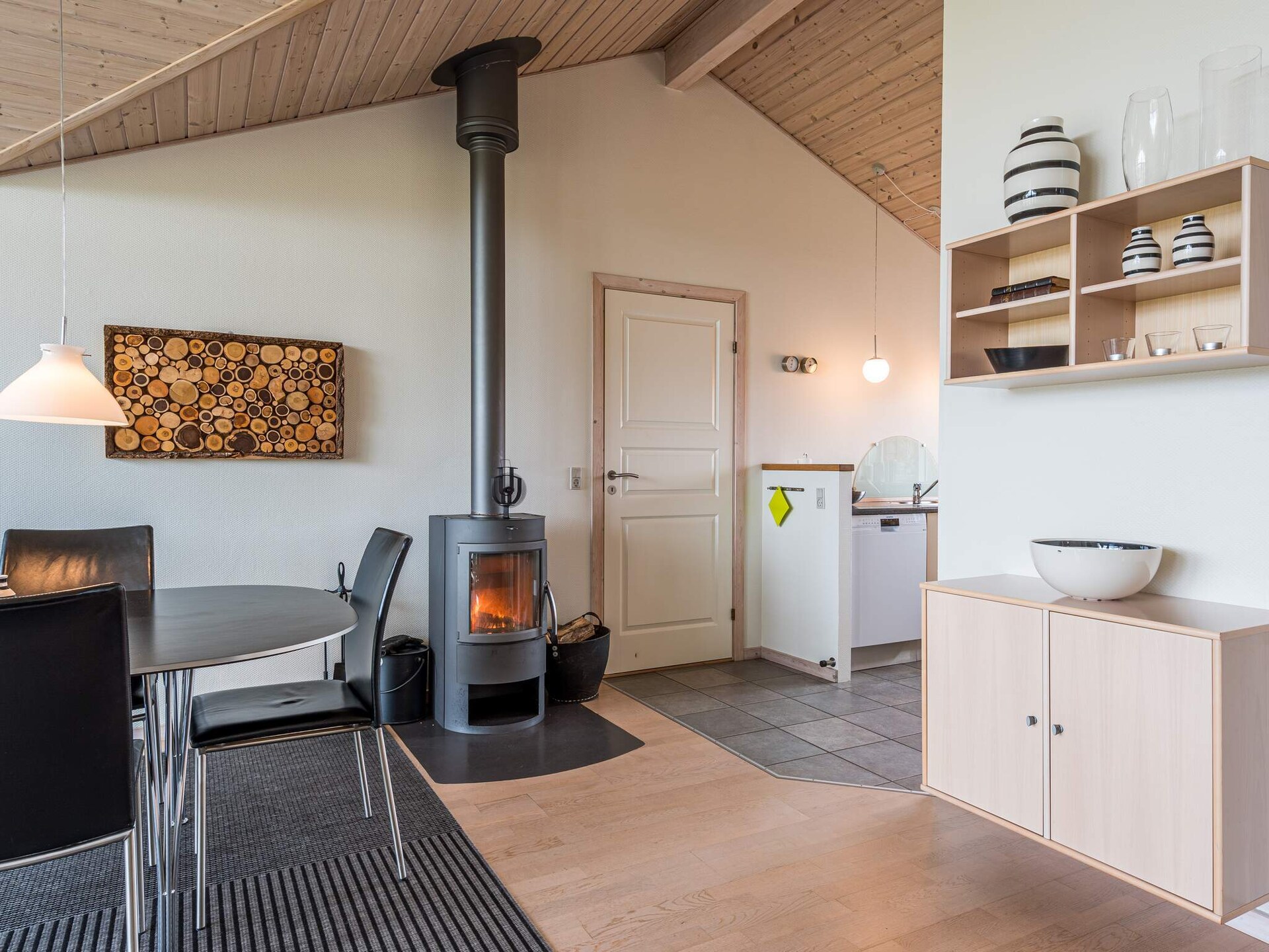 Licht vakantiehuis met sauna en whirlpool op 600m van het strand in Tarm - foto 27