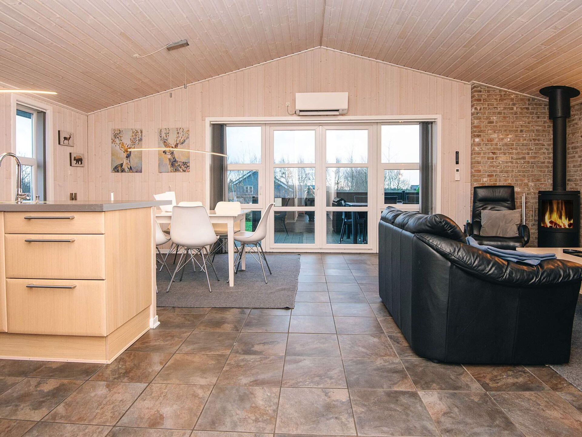 Vrijstaand vakantiehuis met sauna en panoramisch uitzicht nabij Skaven Strand - foto 16