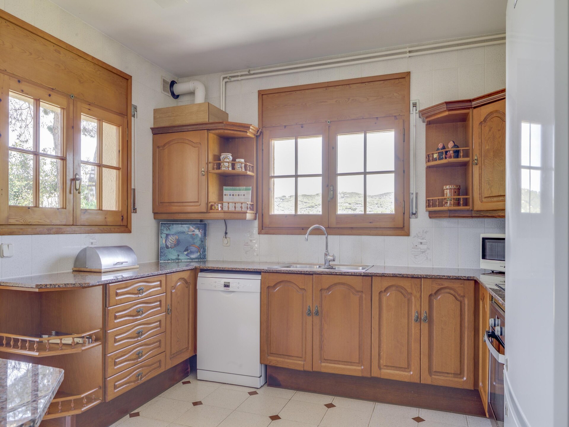 Villa Portinyol: Zonovergoten villa met privézwembad en zeezicht op 500m van strand - foto 4