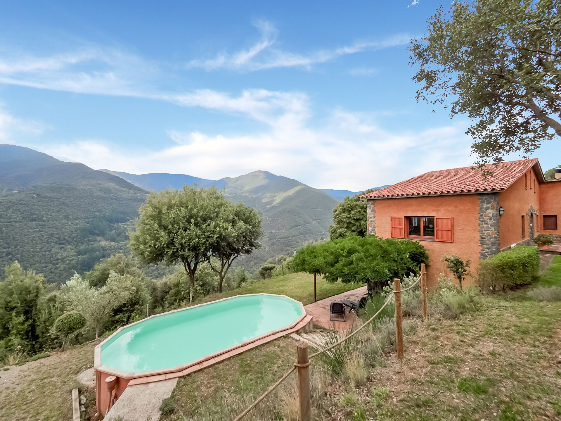 Vrijstaande vakantievilla met privézwembad in Nationaal Park Montseny - foto 2