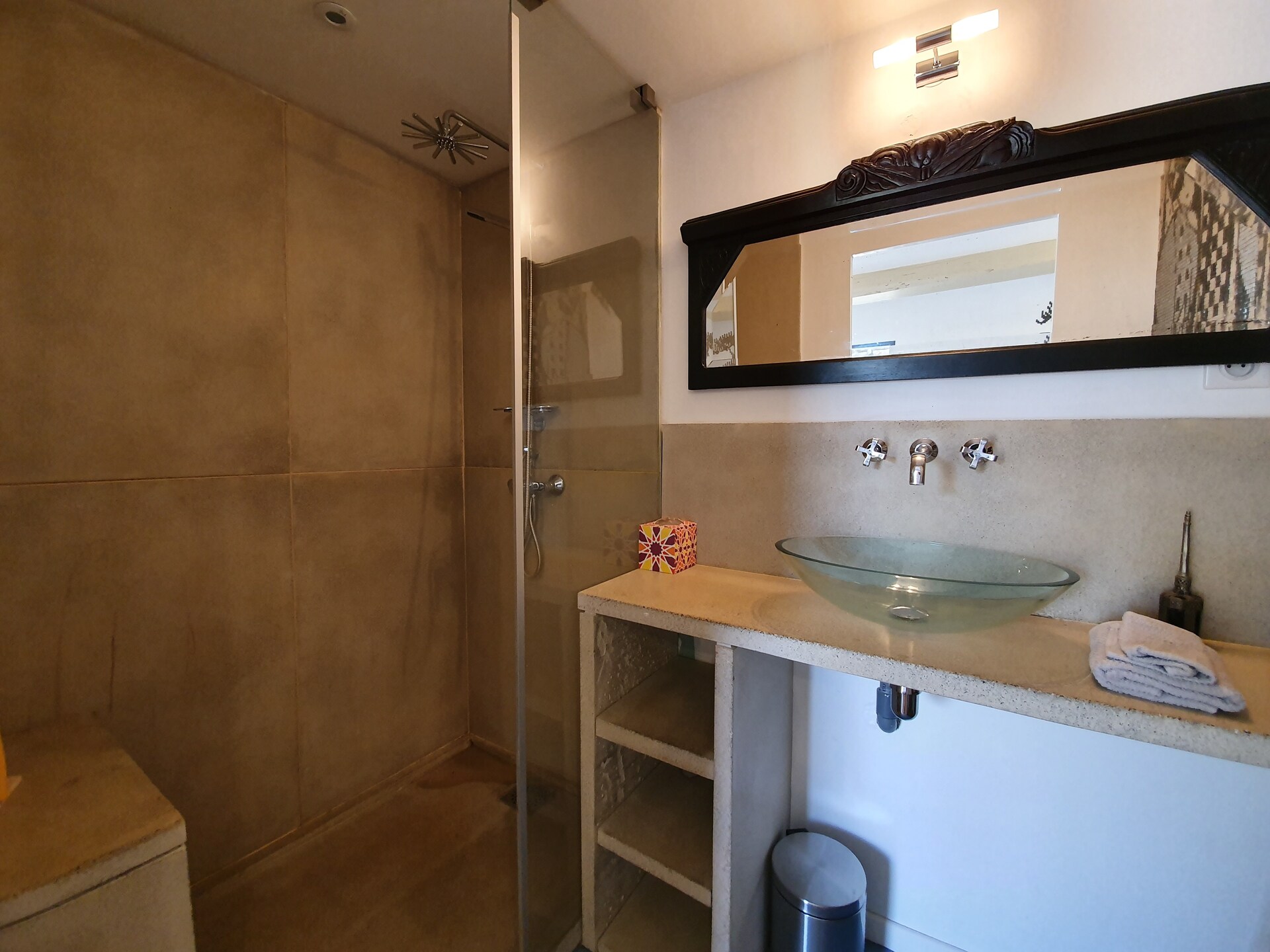 Design loft in verbouwde schuur met privézwembad aan de rand van Olonzac - foto 16