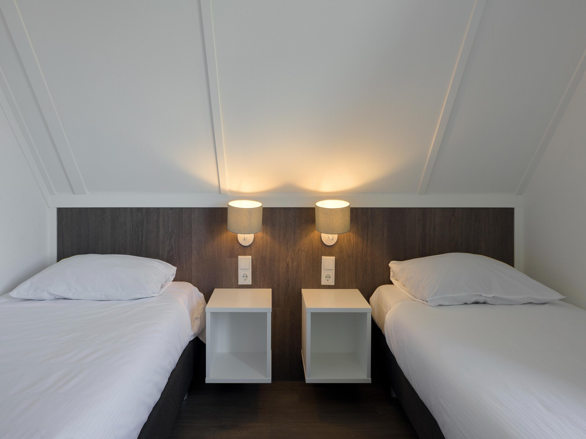 Luxe vrijstaande villa met infraroodsauna op 5 minuten van het strand - foto 10
