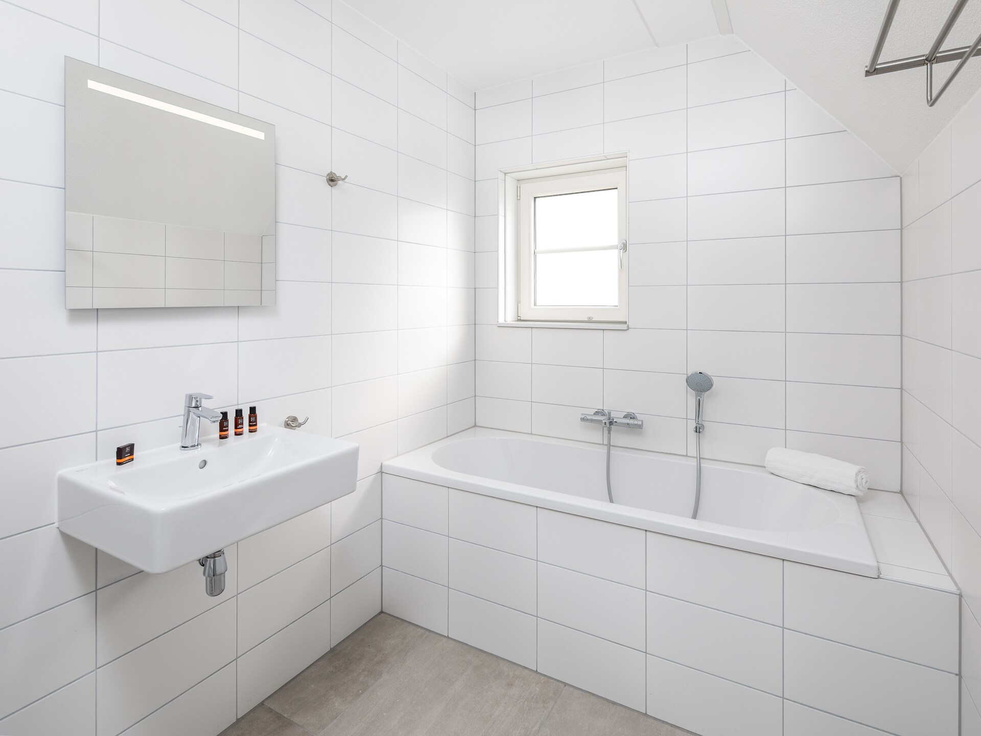 Luxe rietgedekte villa met infraroodsauna, 16 pers., 200m van zee - foto 15
