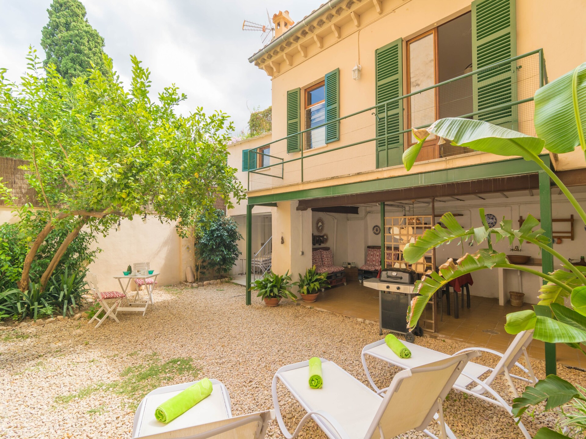 Ca Sa Tia: authentiek dorpshuis met tuinpatio in hartje Sóller - foto 2