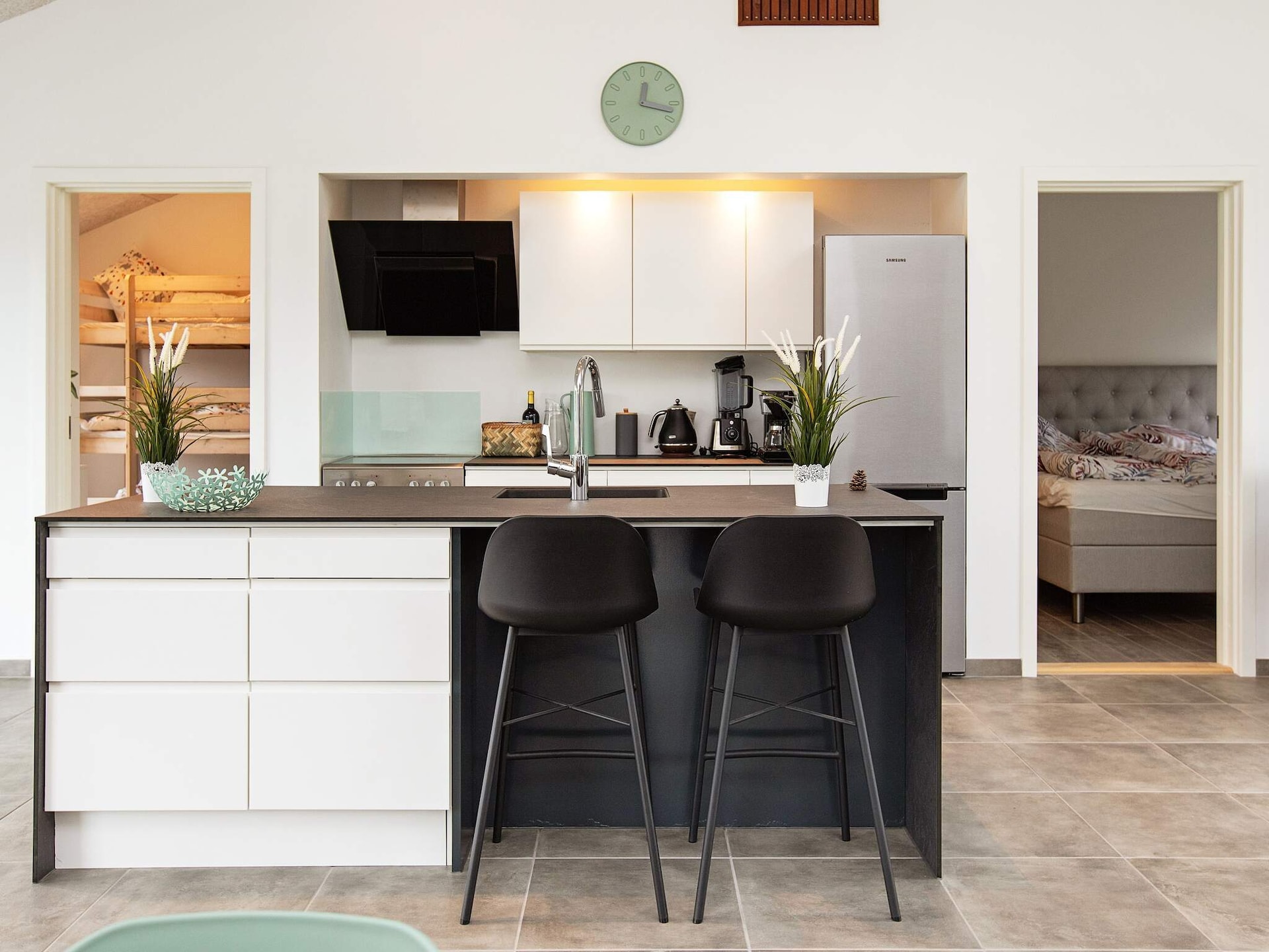 Ruim vakantiehuis met whirlpool, sauna en activiteitenruimte op 280m van strand - foto 29