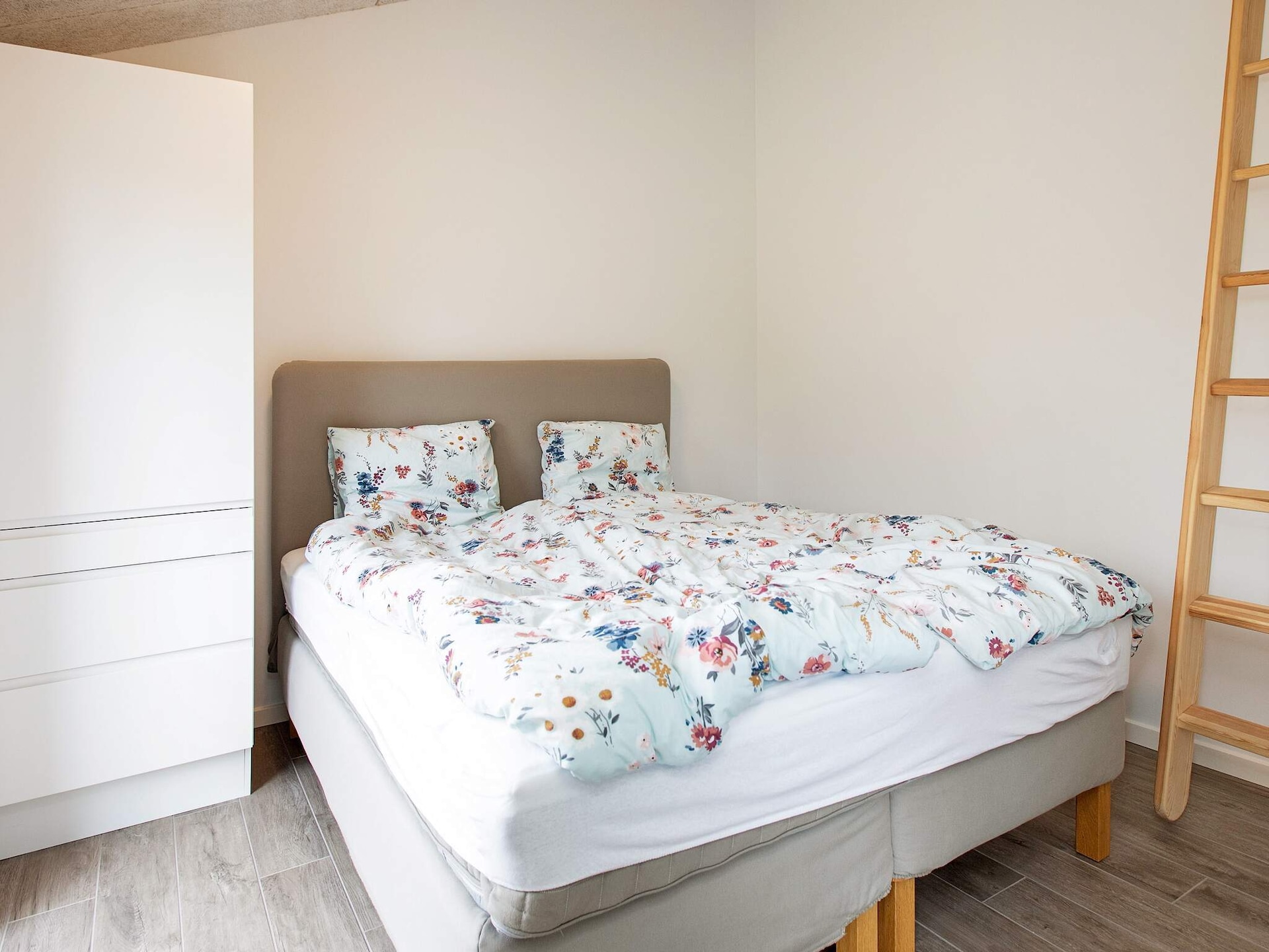 Ruim vakantiehuis met whirlpool, sauna en activiteitenruimte op 280m van strand - foto 38