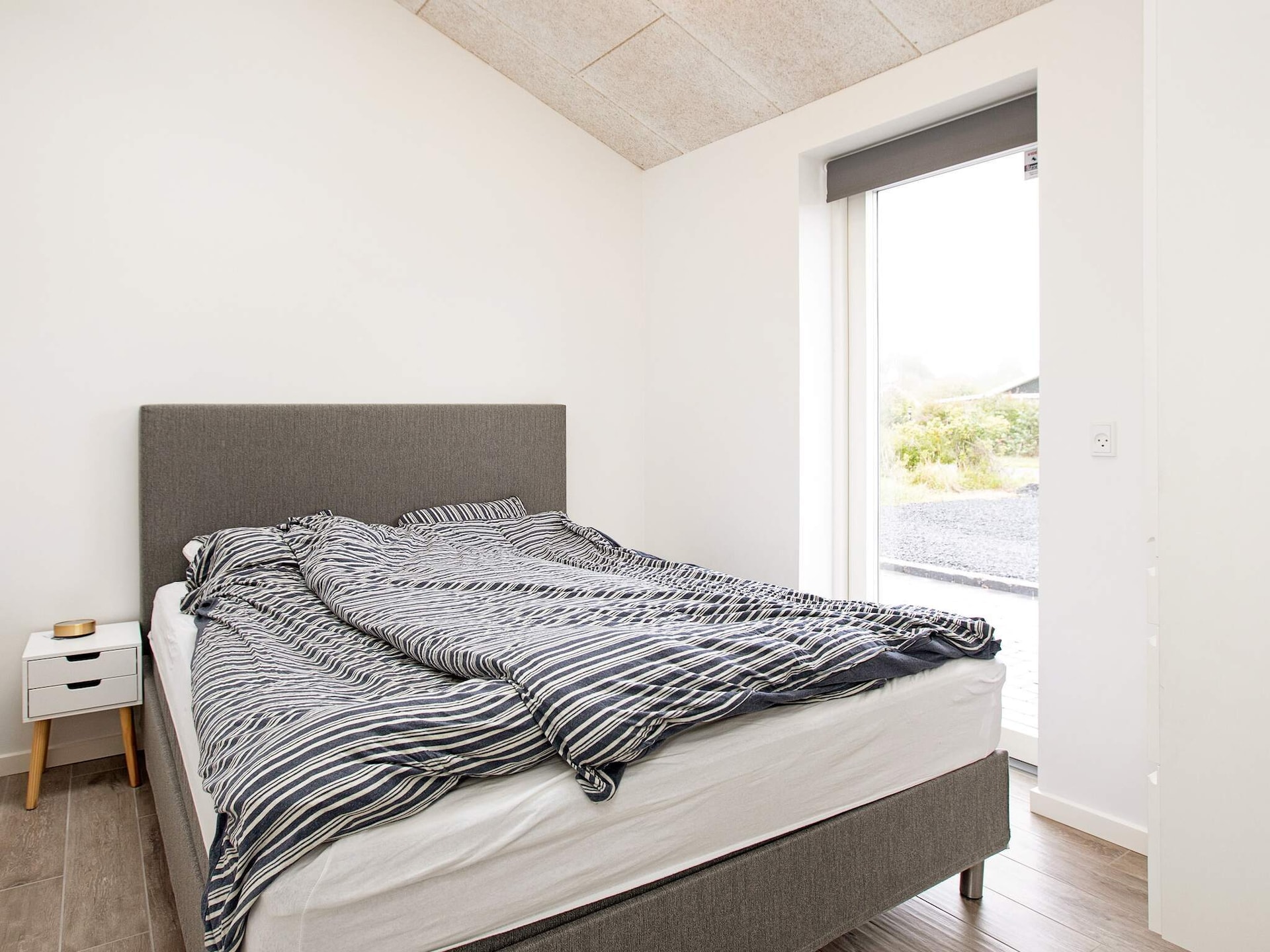 Ruim vakantiehuis met whirlpool, sauna en activiteitenruimte op 280m van strand - foto 27
