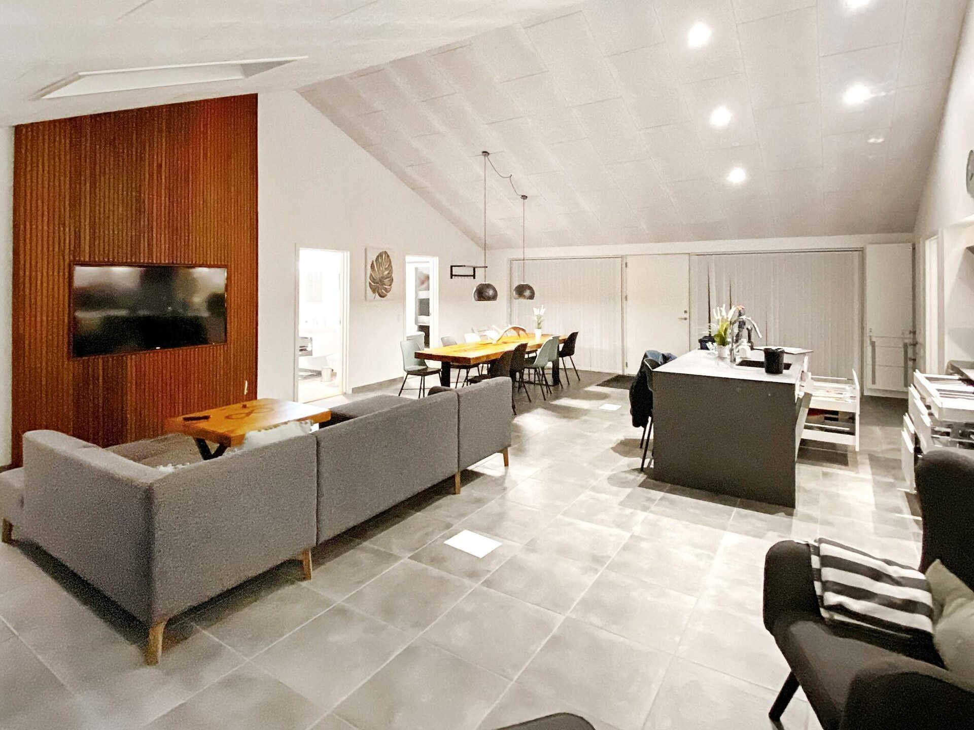Ruim vakantiehuis met whirlpool, sauna en activiteitenruimte op 280m van strand - foto 31