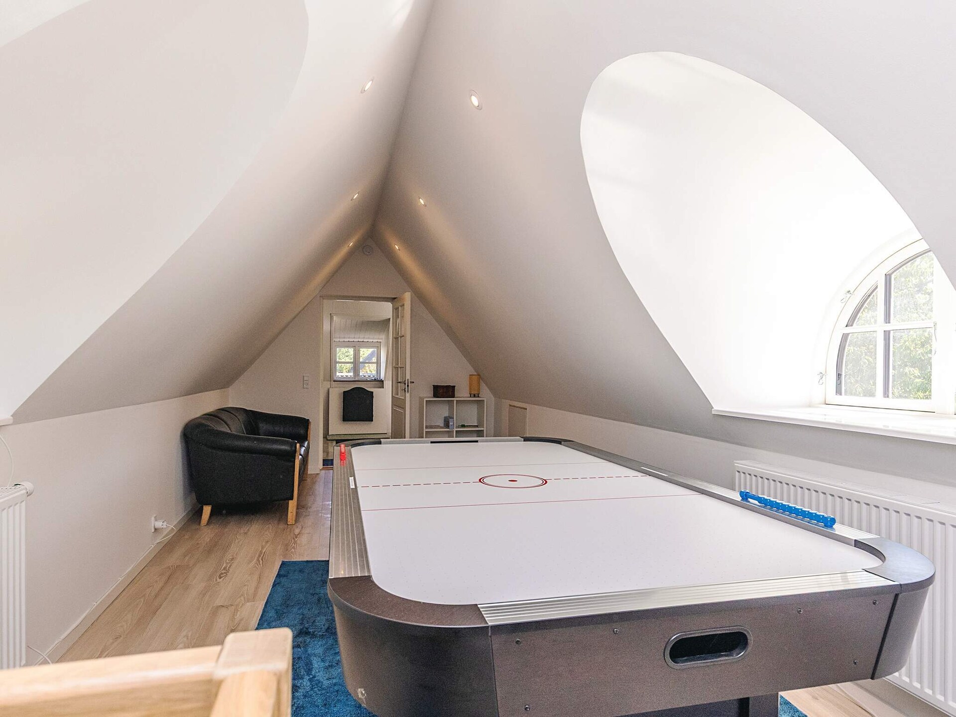 Op 1,5 km van zee: ruim rietgedekt vakantiehuis in Gedser - foto 35
