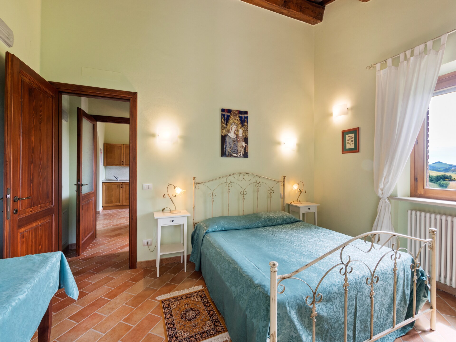 Villa Calfattore: Rustieke groepsaccommodatie met privézwembad in de bossen van Le Marche - foto 23