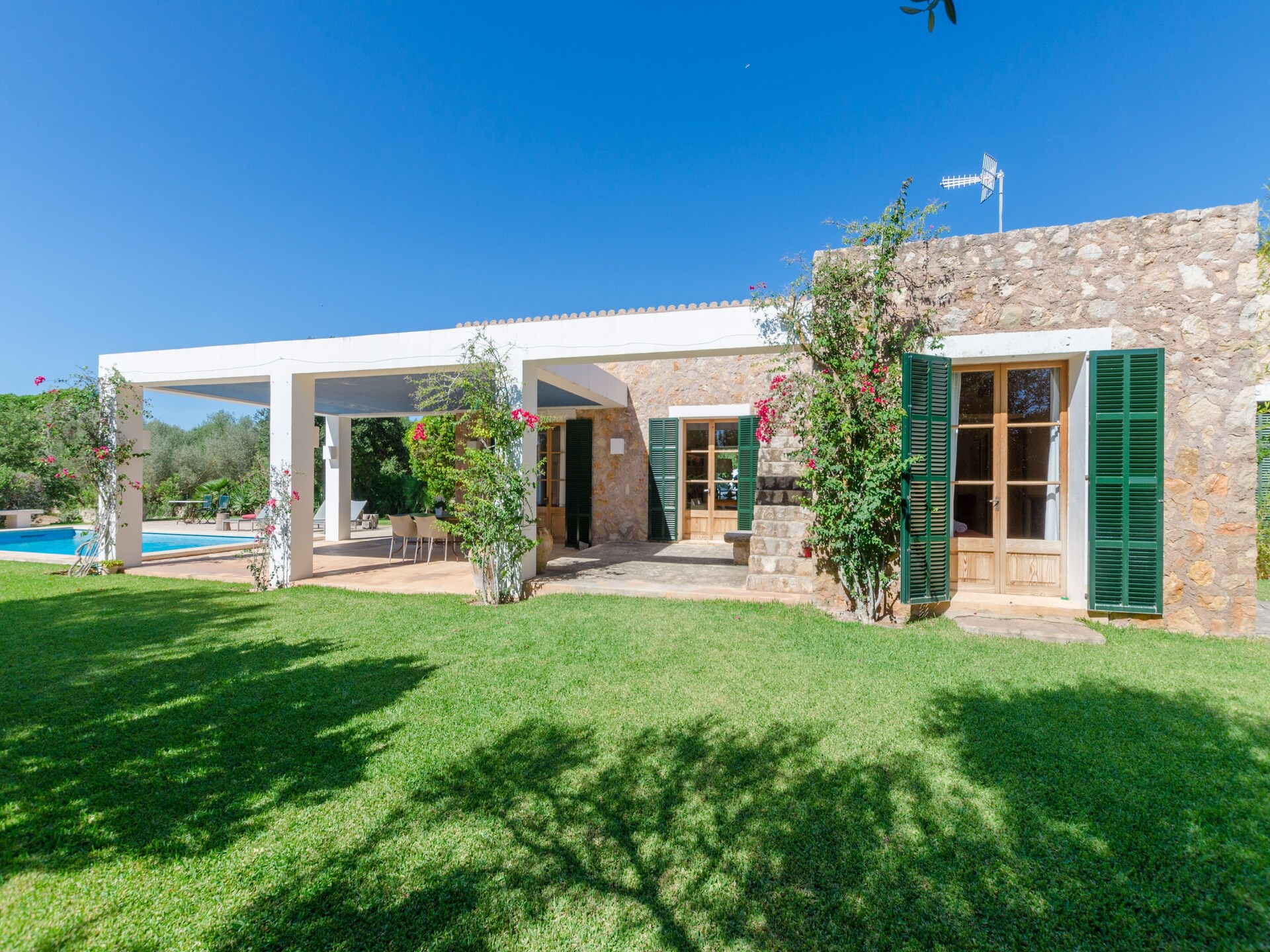 Villa Sa Plana in Son Servera met privézwembad en rustieke charme - foto 44