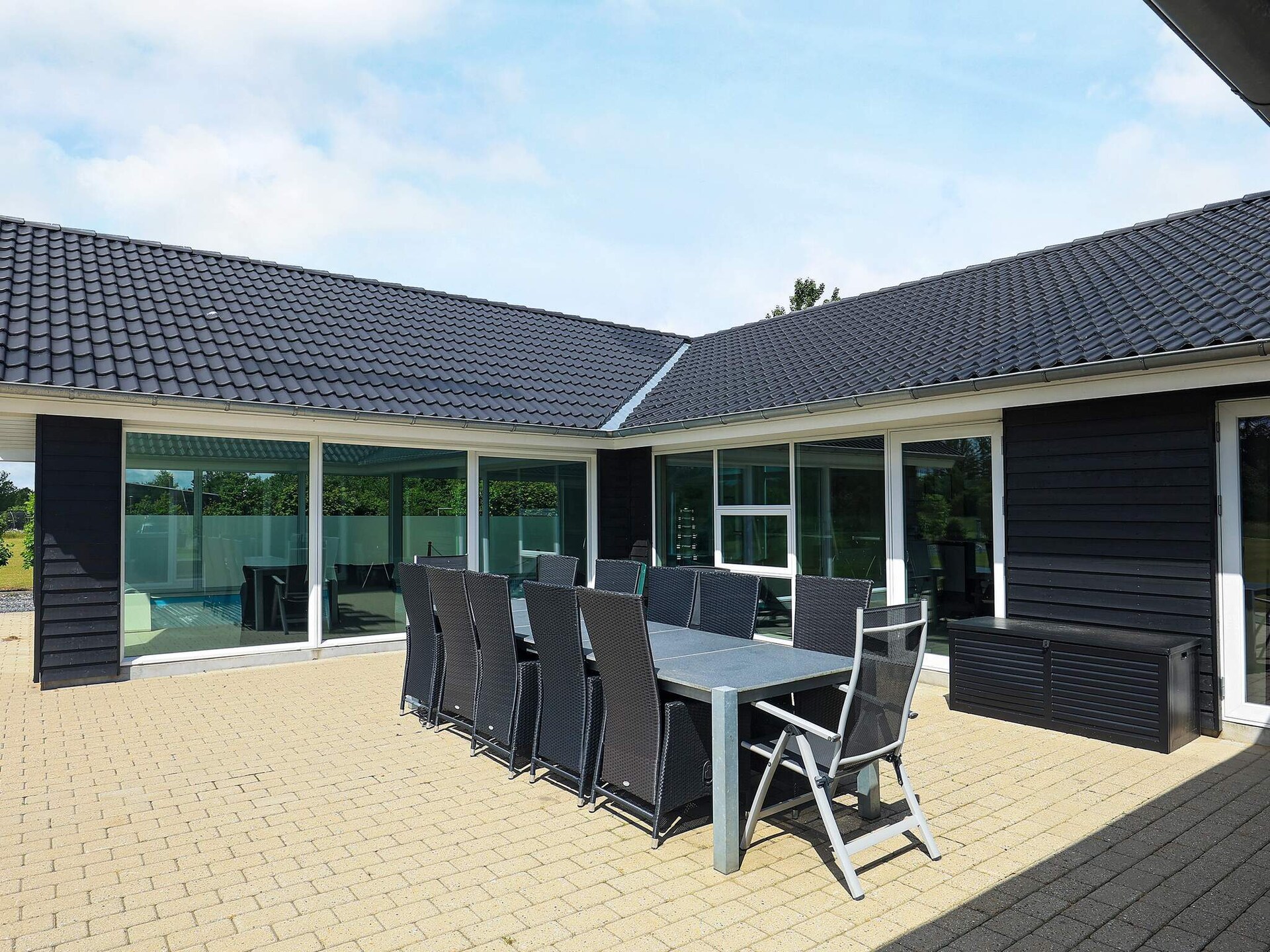 Luxe architectenhuis met 40m² zwembad, sauna & jacuzzi op 600m van fjord - foto 4
