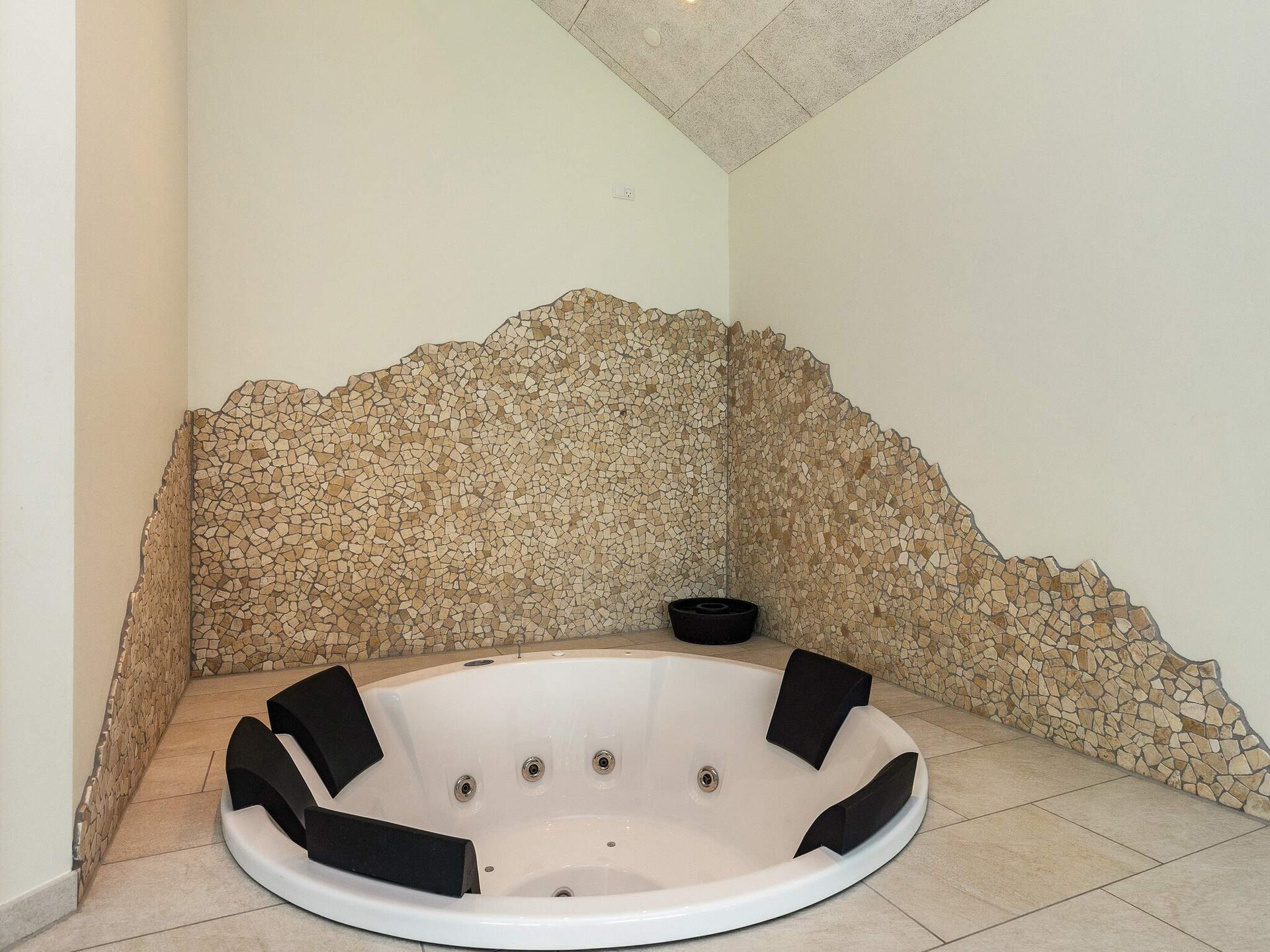 Luxe architectenhuis met 40m² zwembad, sauna & jacuzzi op 600m van fjord - foto 23
