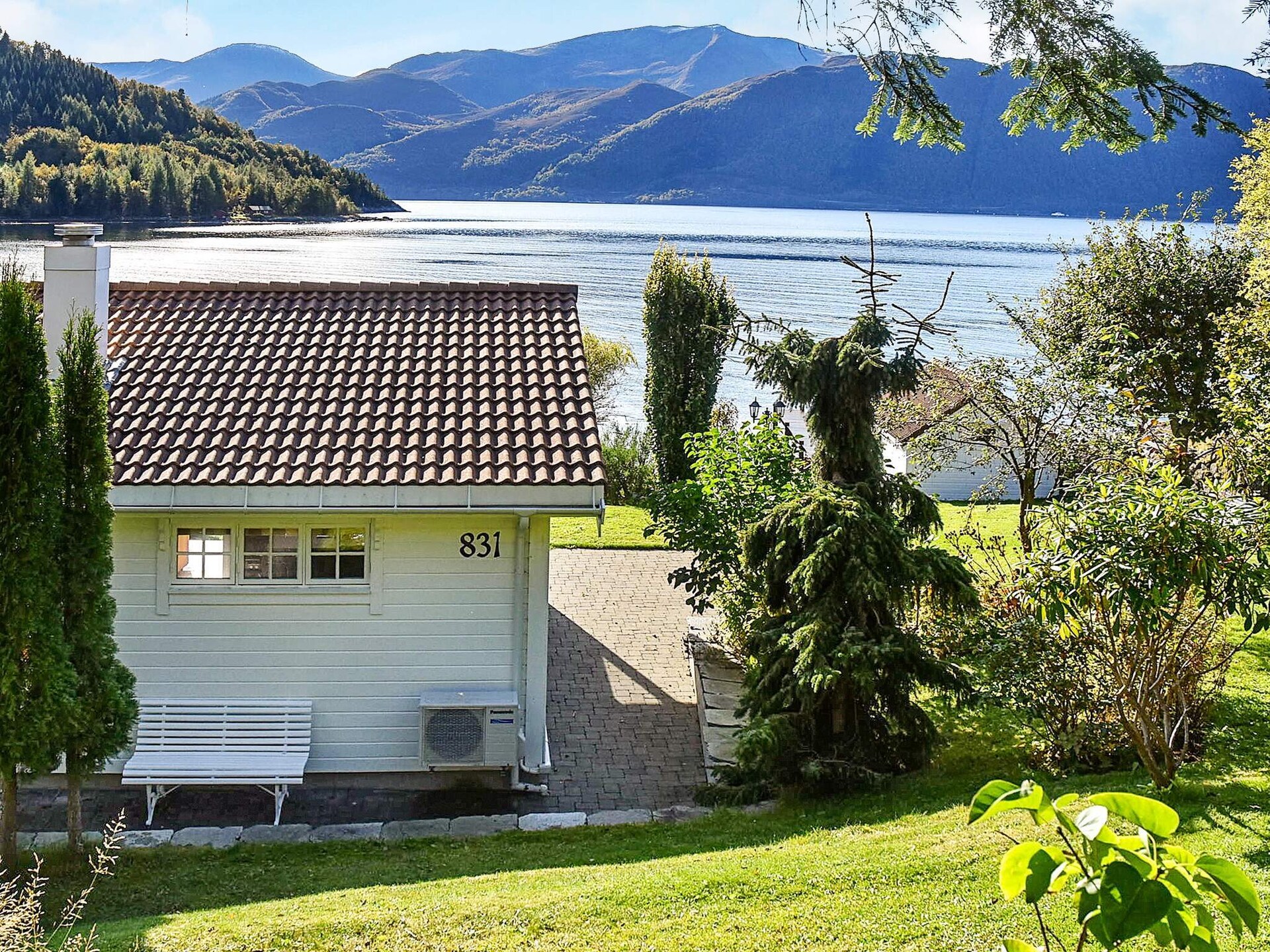 Vrijstaand vakantiehuis aan de Voldsfjord met bootverhuur en fjorduitzicht - foto 2