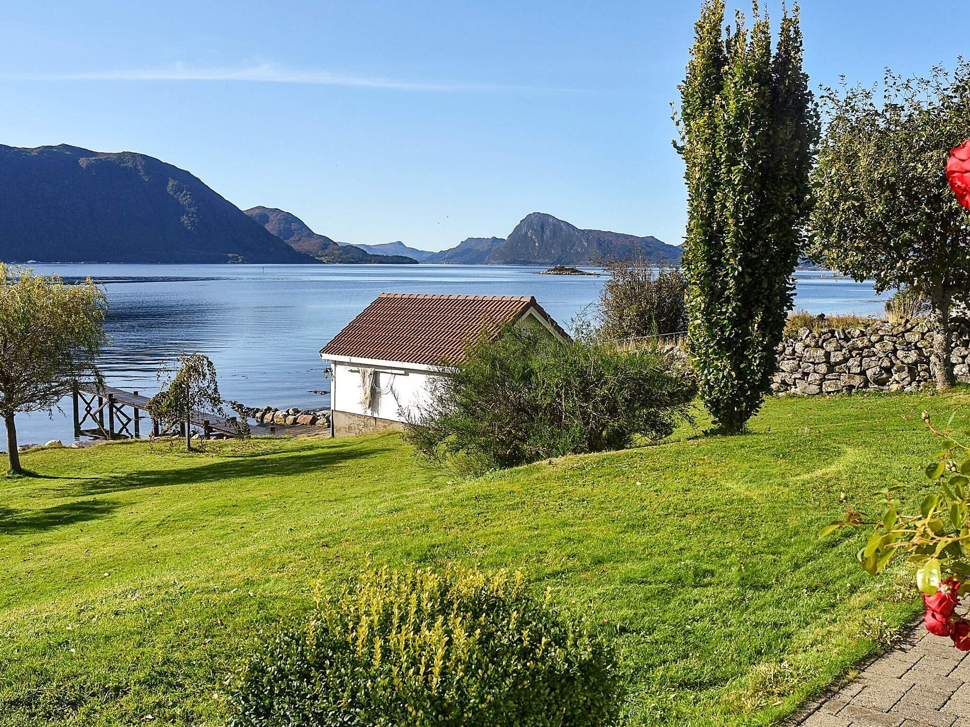 Vrijstaand vakantiehuis aan de Voldsfjord met bootverhuur en fjorduitzicht - foto 9