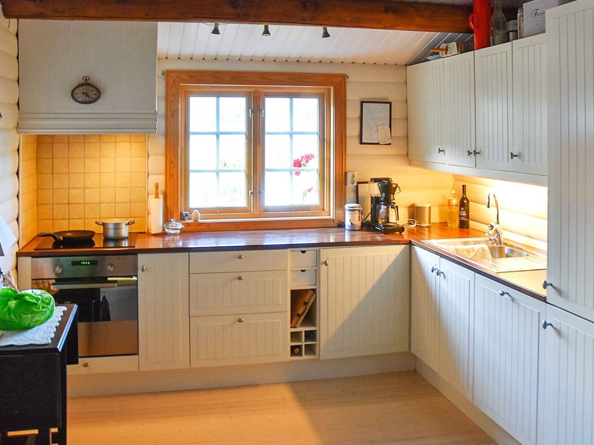 Vrijstaand vakantiehuis aan de Voldsfjord met bootverhuur en fjorduitzicht - foto 18