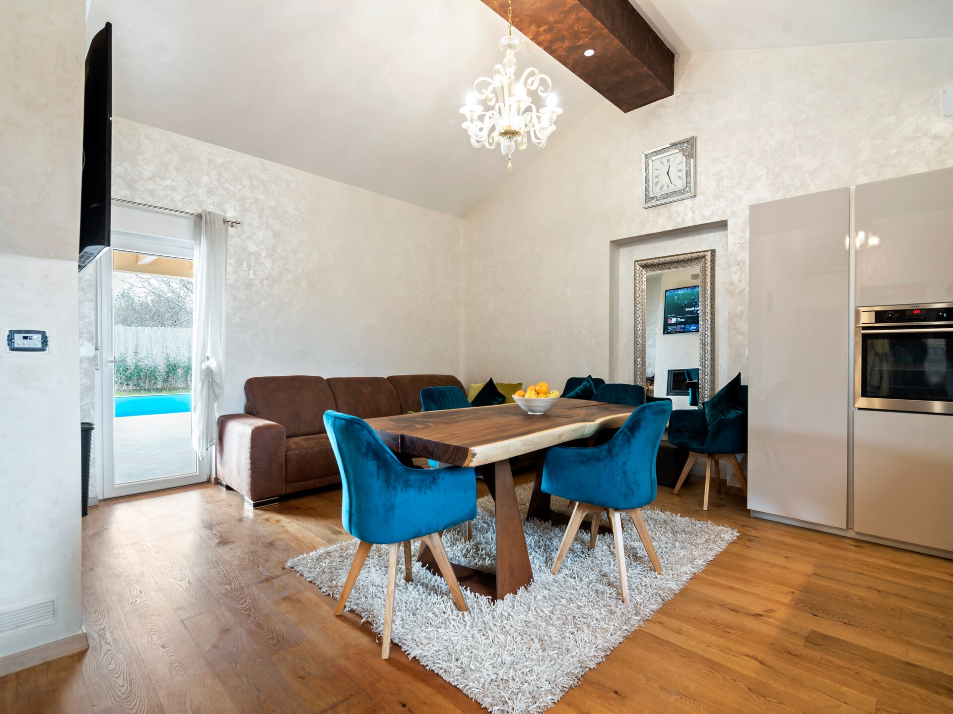 Villa Moon: Vrijstaand genieten met privé infinity pool bij Novigrad - foto 15