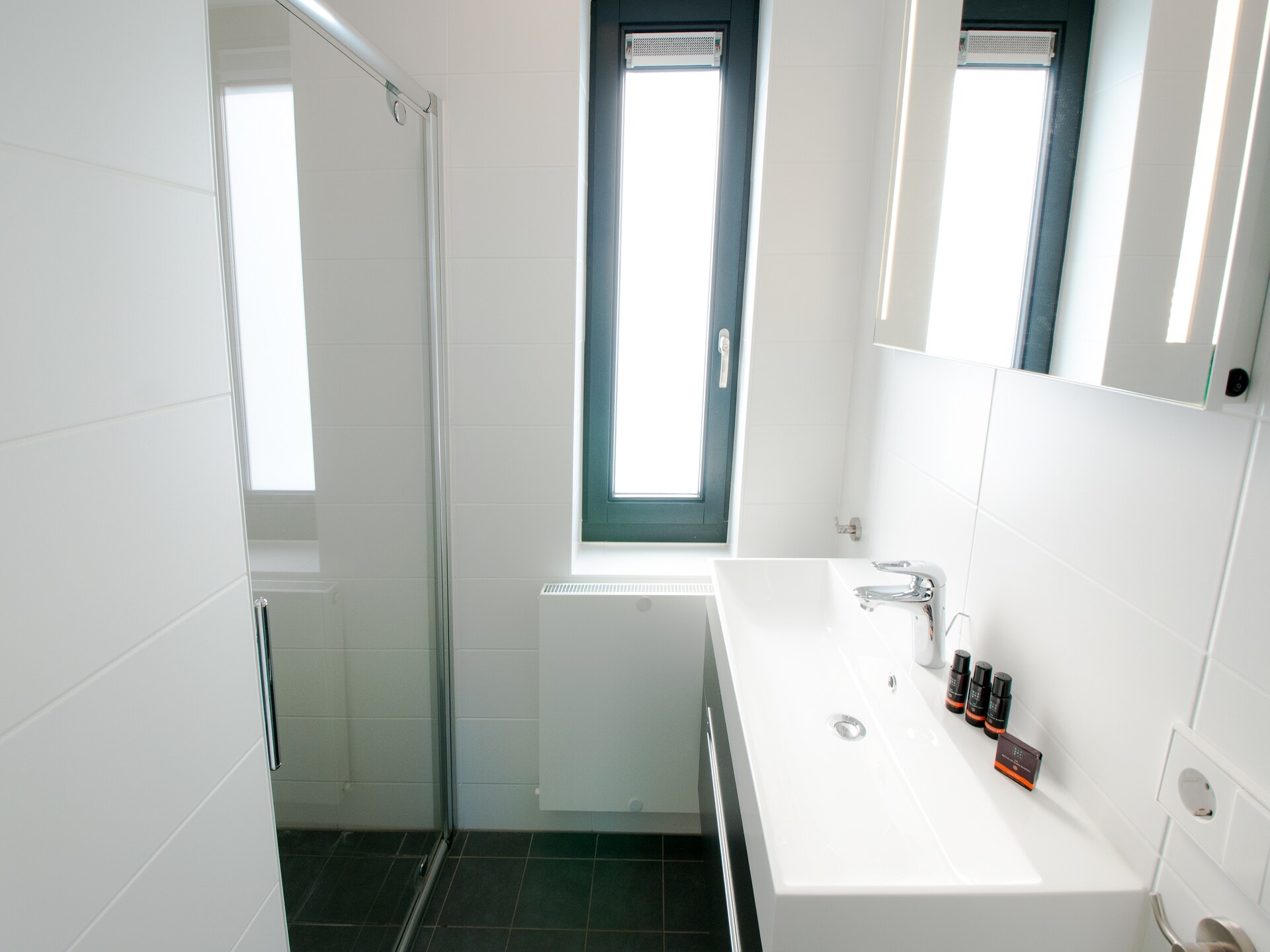 Compact vakantiehuis Piet Boon bij strand en centrumgebouw - foto 7