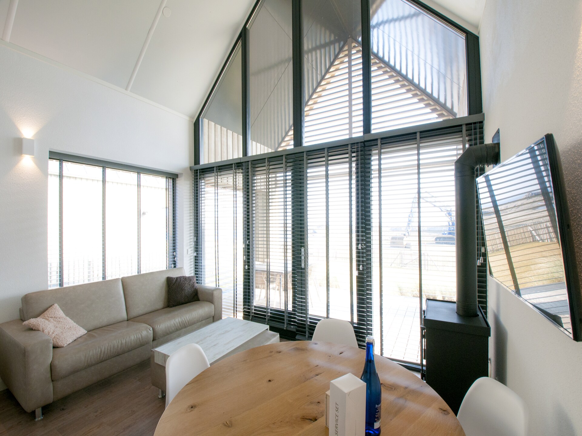 Compact vakantiehuis Piet Boon bij strand en centrumgebouw - foto 2