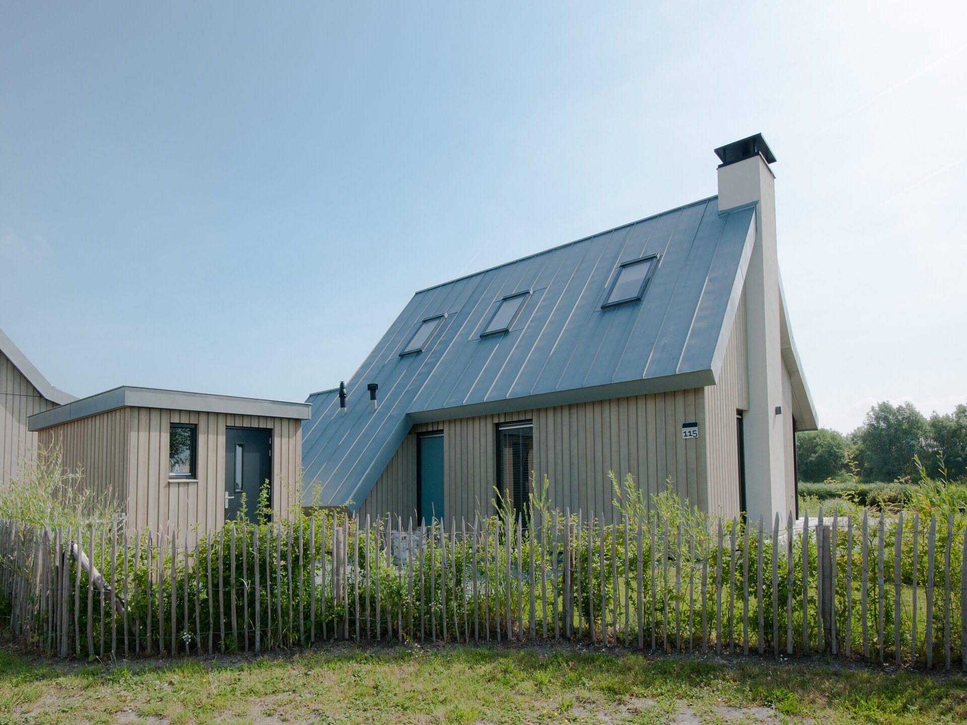 Piet Boon villa met haard en terras op vakantiepark Oesterdam, Tholen - foto 9