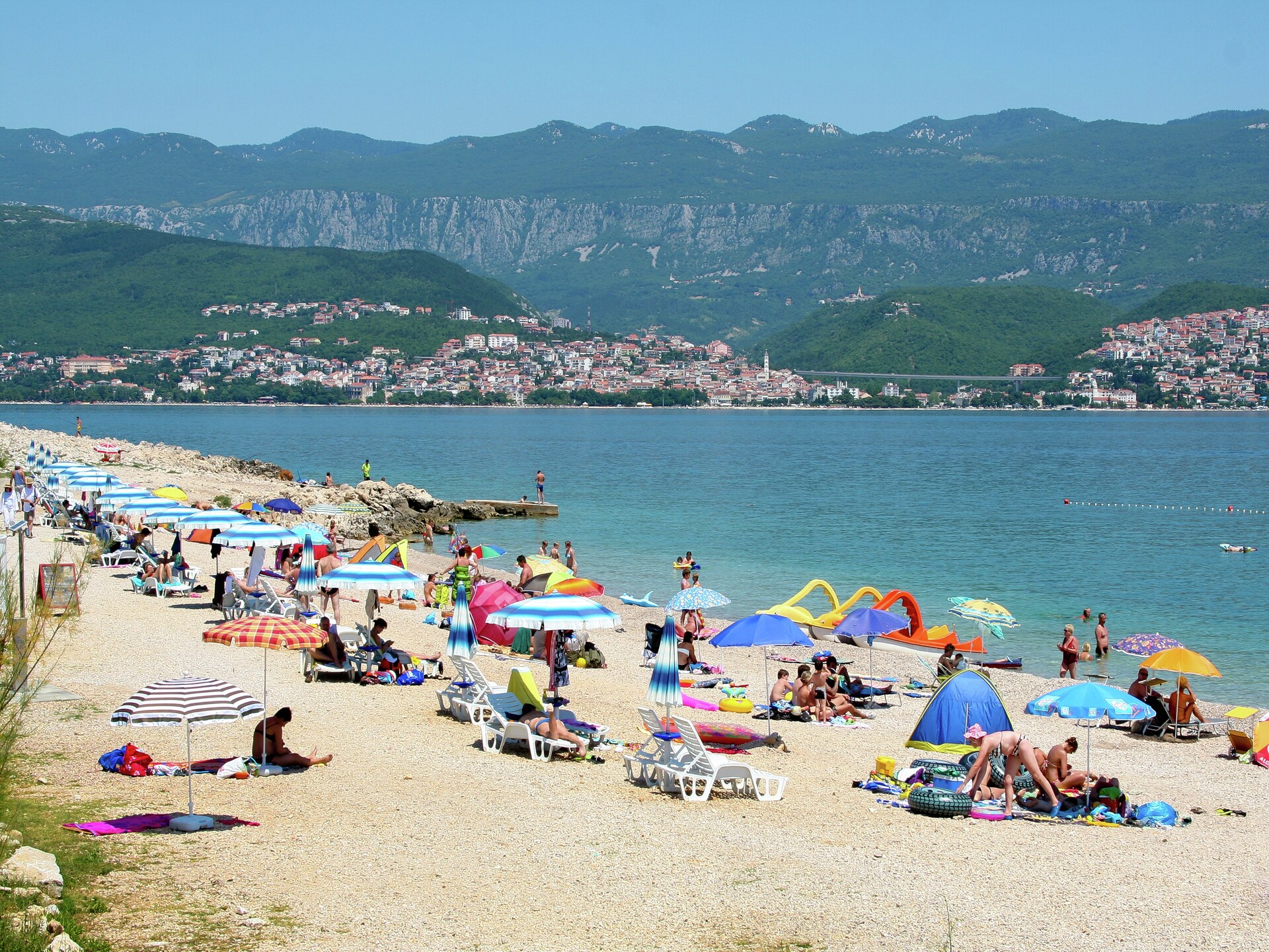 Vrijstaand vakantiehuis met grote tuin in Polje, 2,5 km van strand Šilo - foto 22