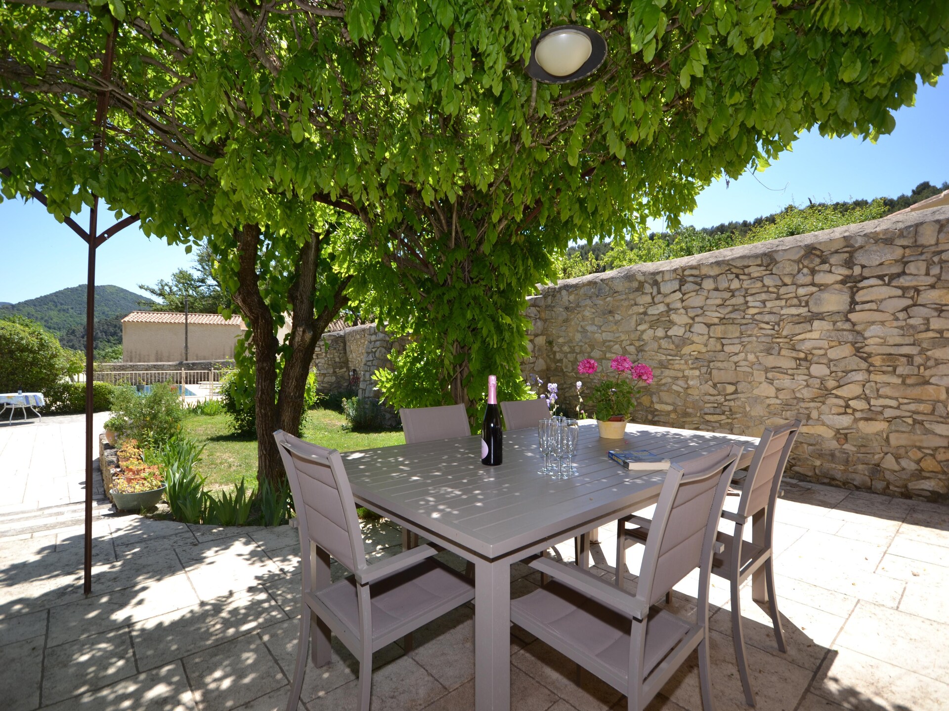 Privézwembad en Provençaalse charme in Vaison-la-Romaine - foto 18