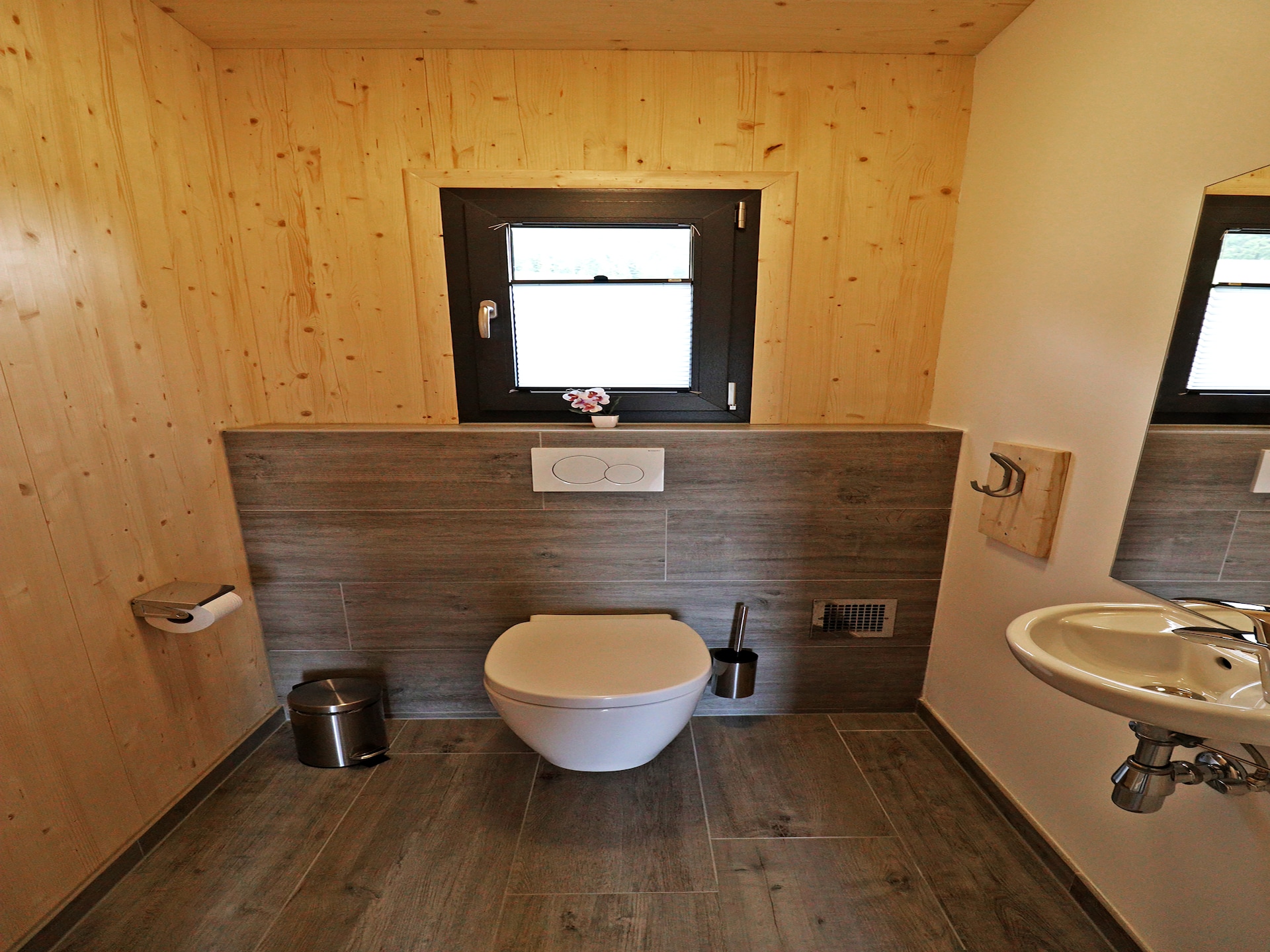 Aan de piste: Ruim chalet voor 8 personen in Hohentauern - foto 8