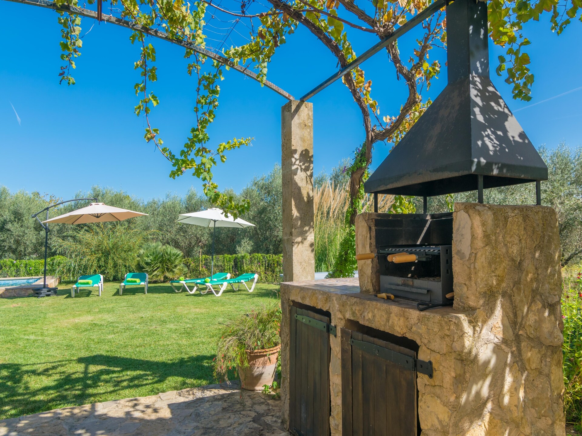 Vrijstaande villa aan de golfbaan bij Alcúdia met privézwembad - foto 39