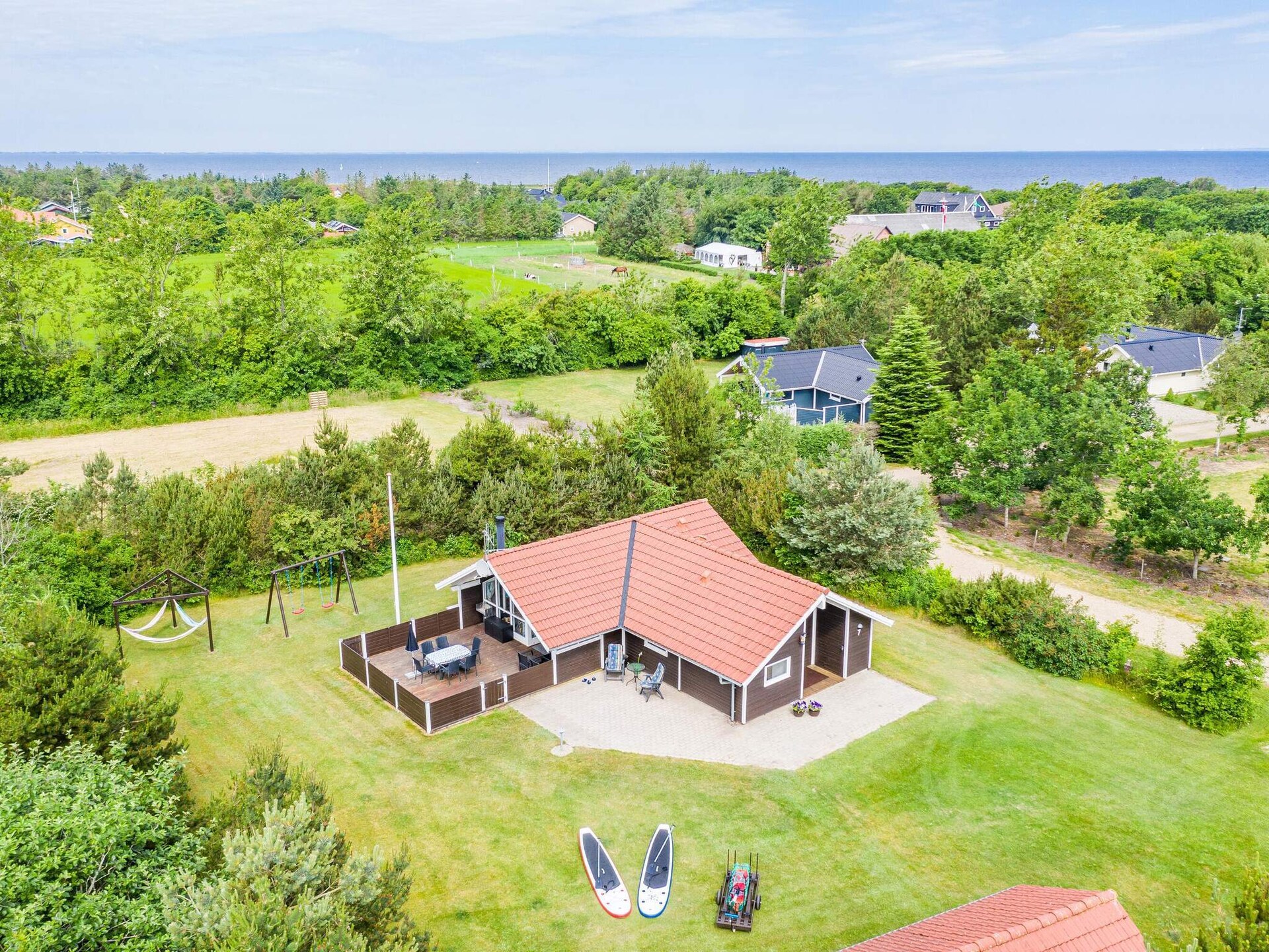 Kindvriendelijk vakantiehuis nabij Skaven Strand met laadpaal - foto 1