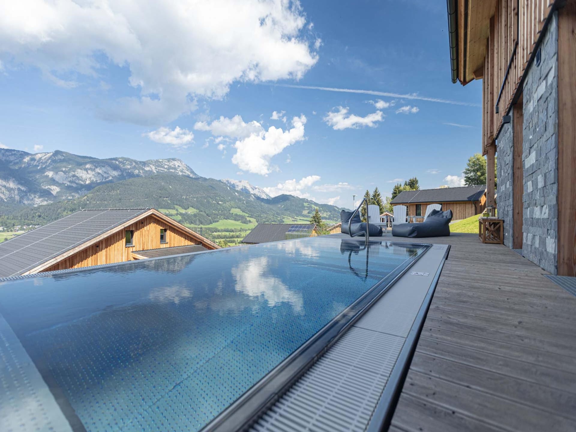 Aan de piste: Luxe chalet in centrum van Ennsling voor 10 personen - foto 2