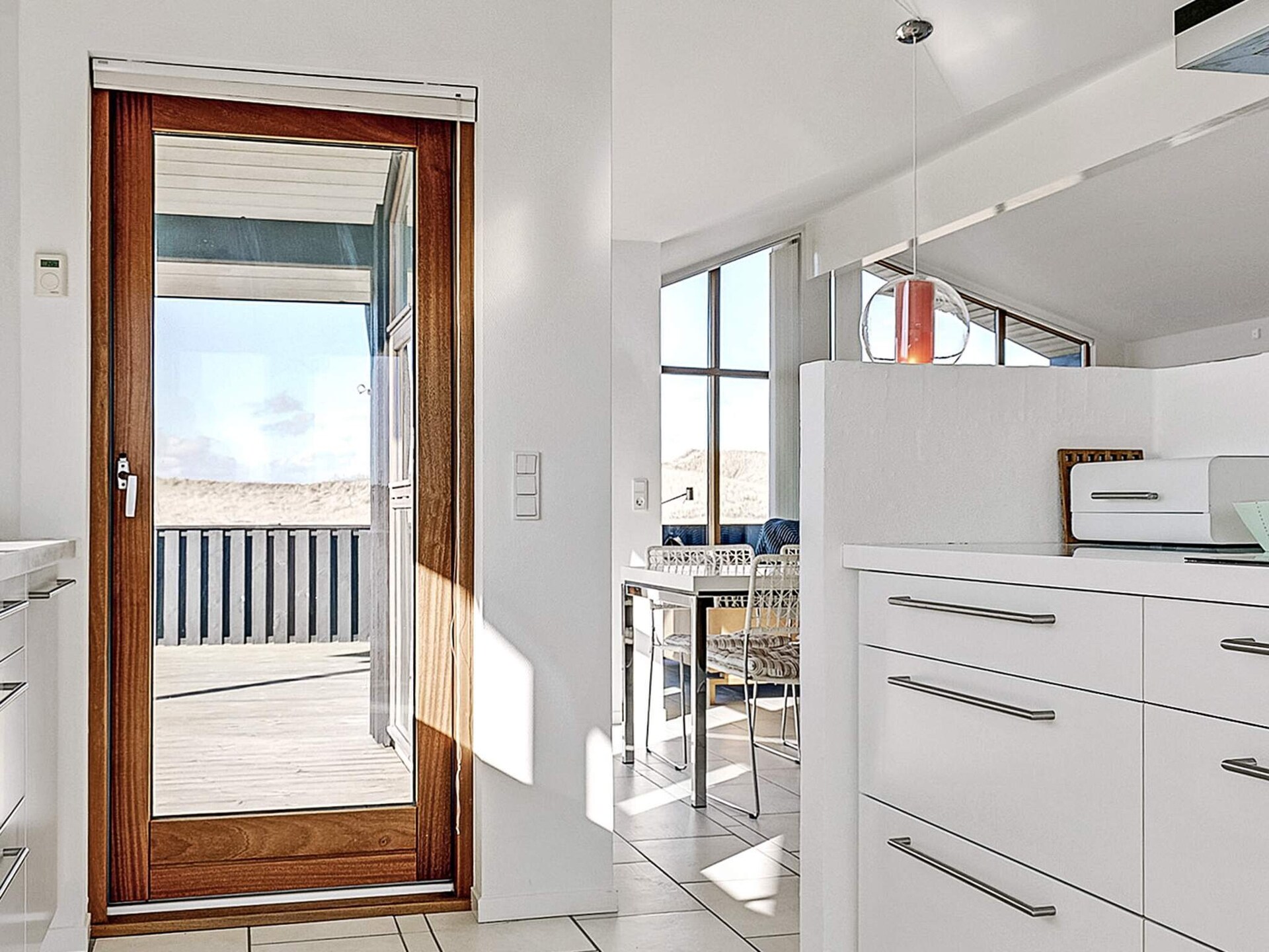 Ruim vakantiehuis met duinenzicht op 50m van Noordzeestrand in Nørlev - foto 27