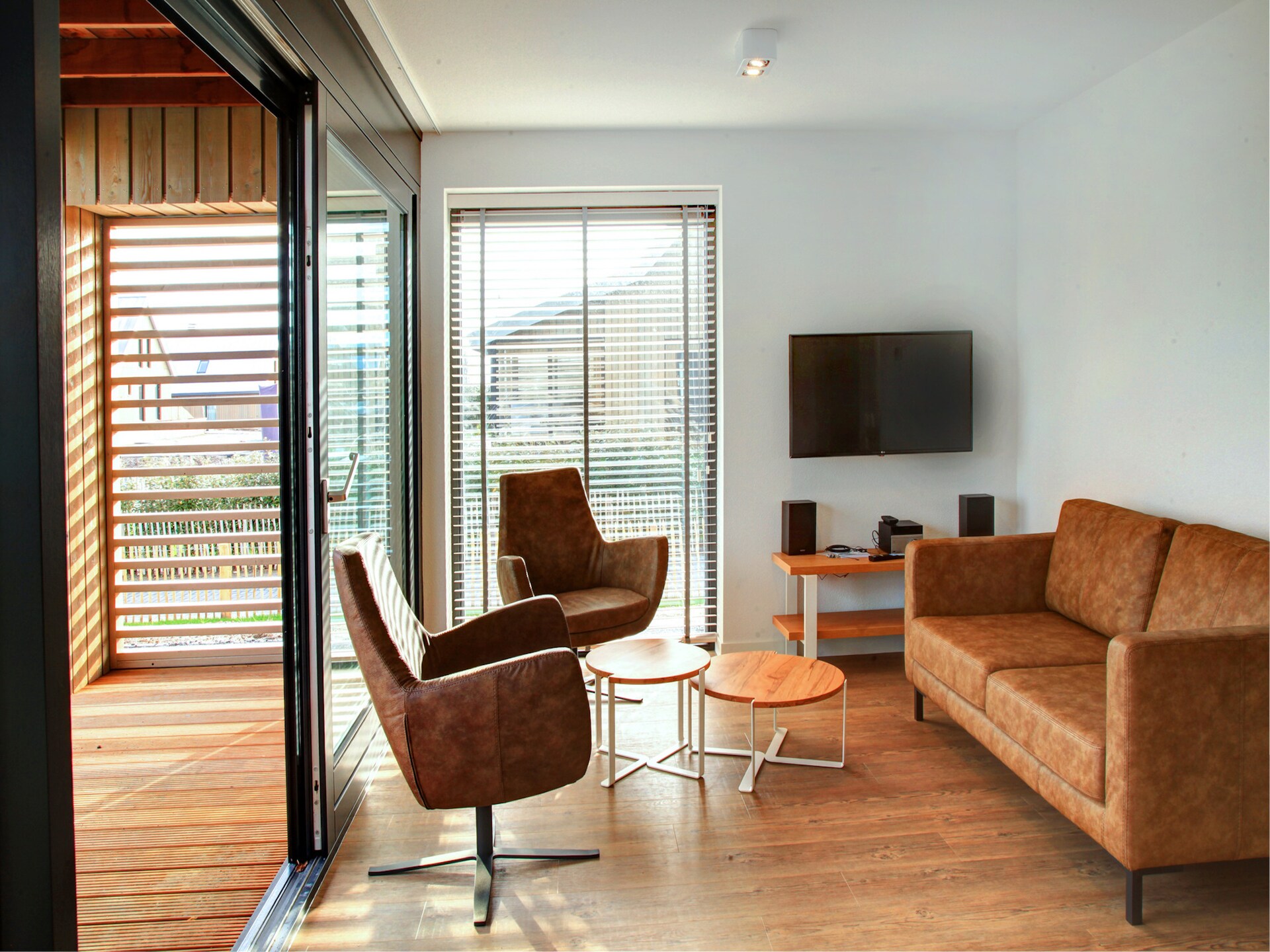 Designvilla aan het water in Oesterdam Resort – 6 personen, 3 slaapkamers - foto 2