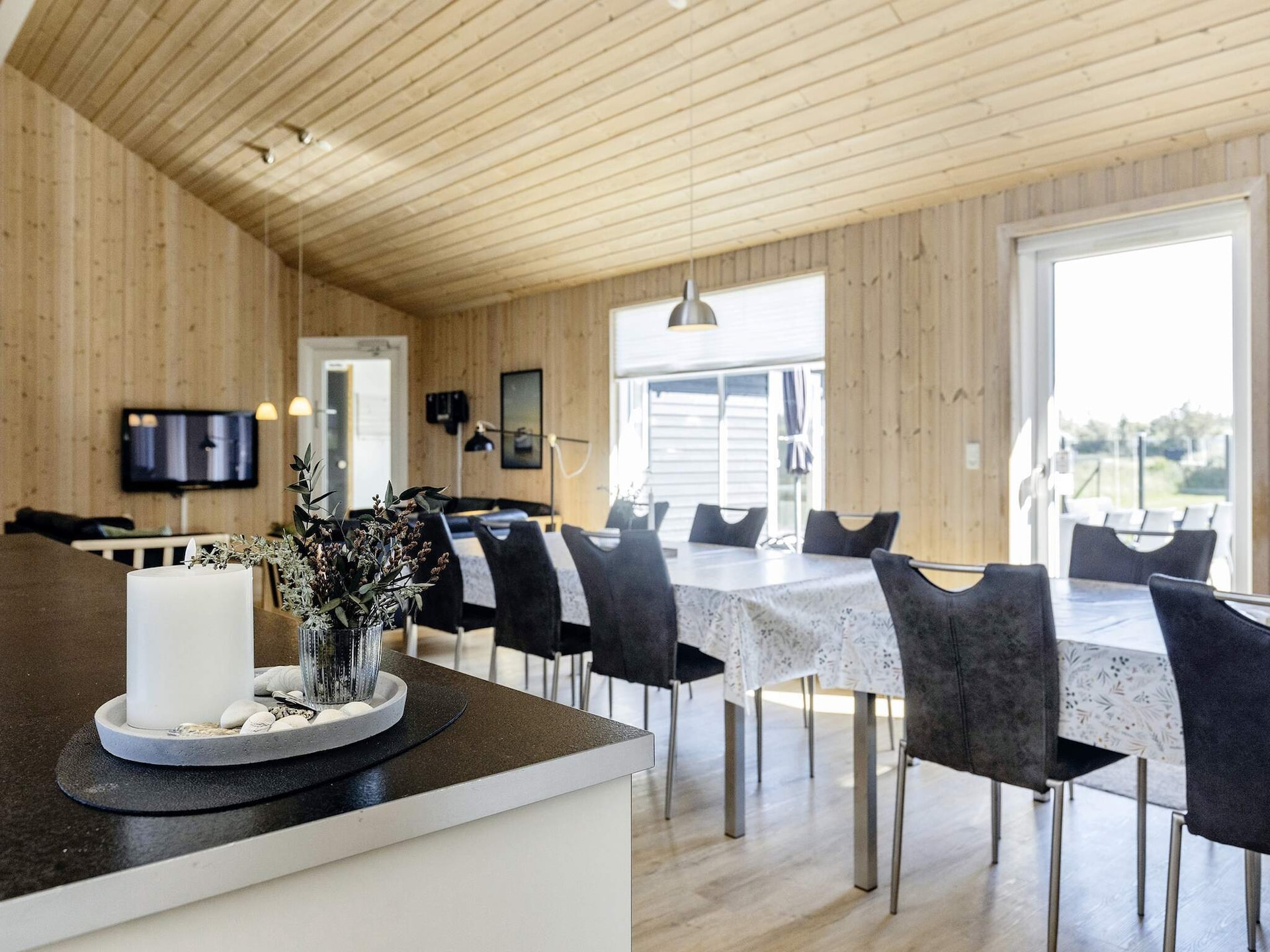 Op 800 m van zee: ruim vakantiehuis in Løkken voor 20 personen - foto 23