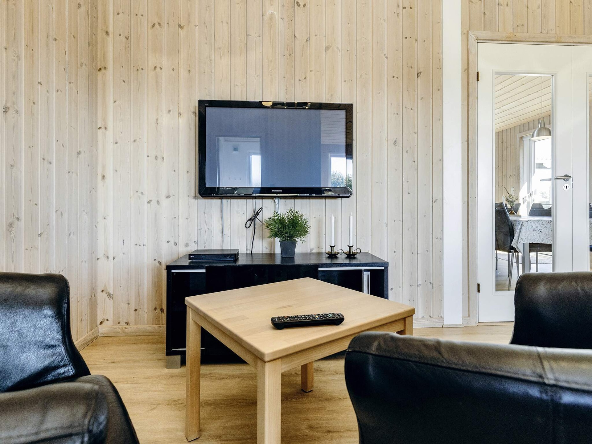 Op 800 m van zee: ruim vakantiehuis in Løkken voor 20 personen - foto 26