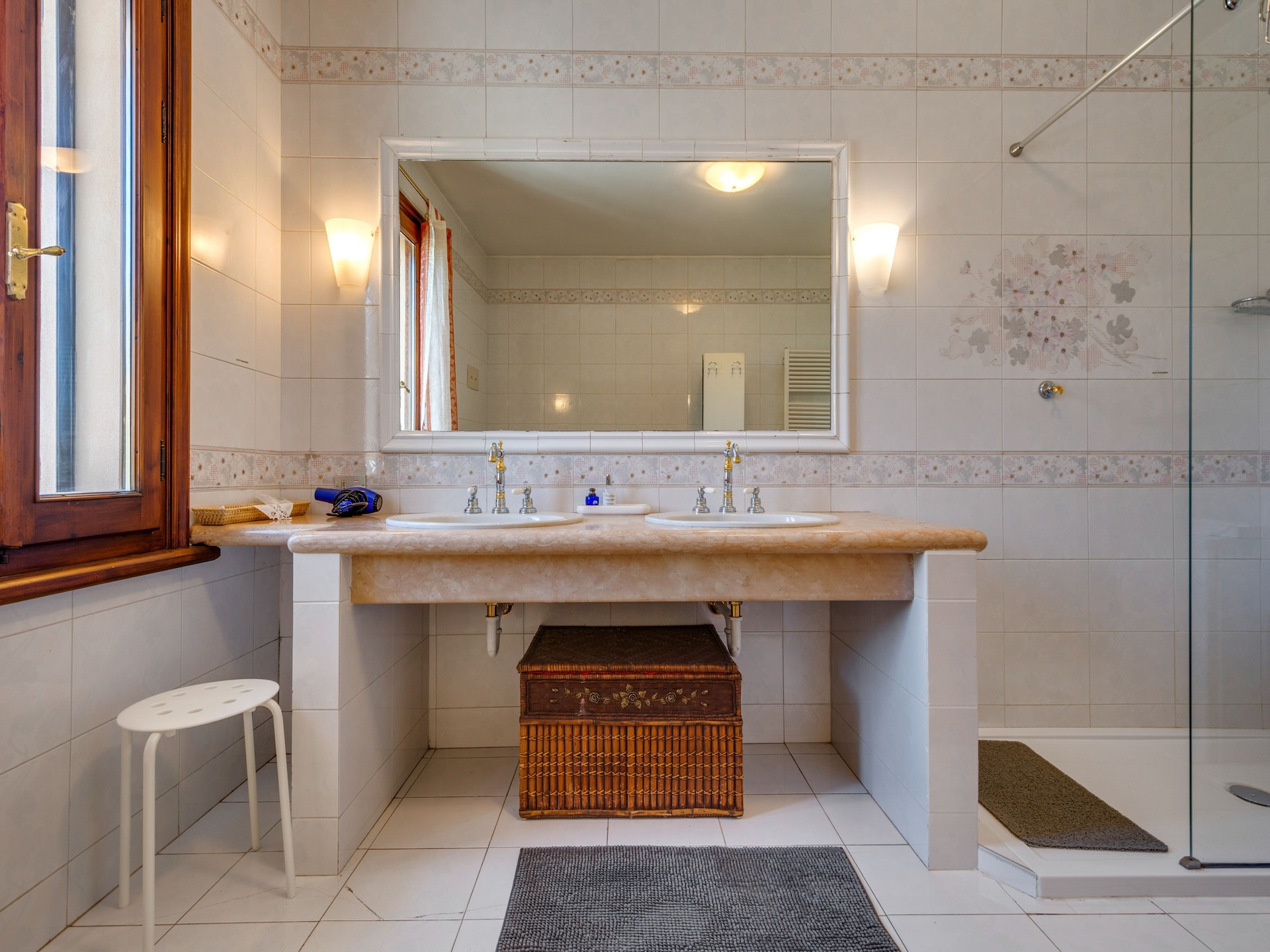 Ruim vrijstaand vakantiehuis met zwembad tussen Mantua, Verona en het Gardameer - foto 28
