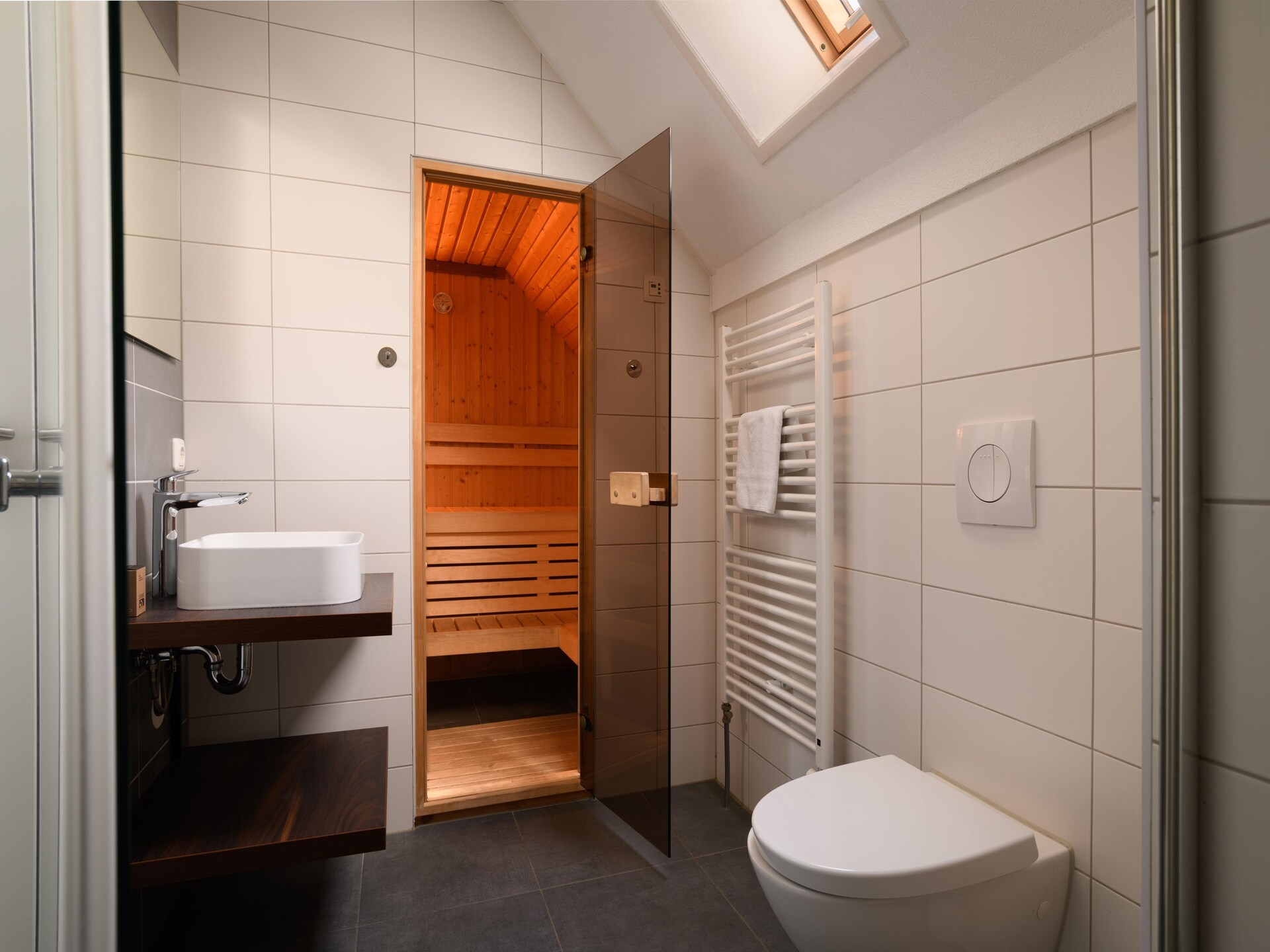 Luxe villa voor 10 personen in Resort Maastricht met houtkachel en tuin - foto 12